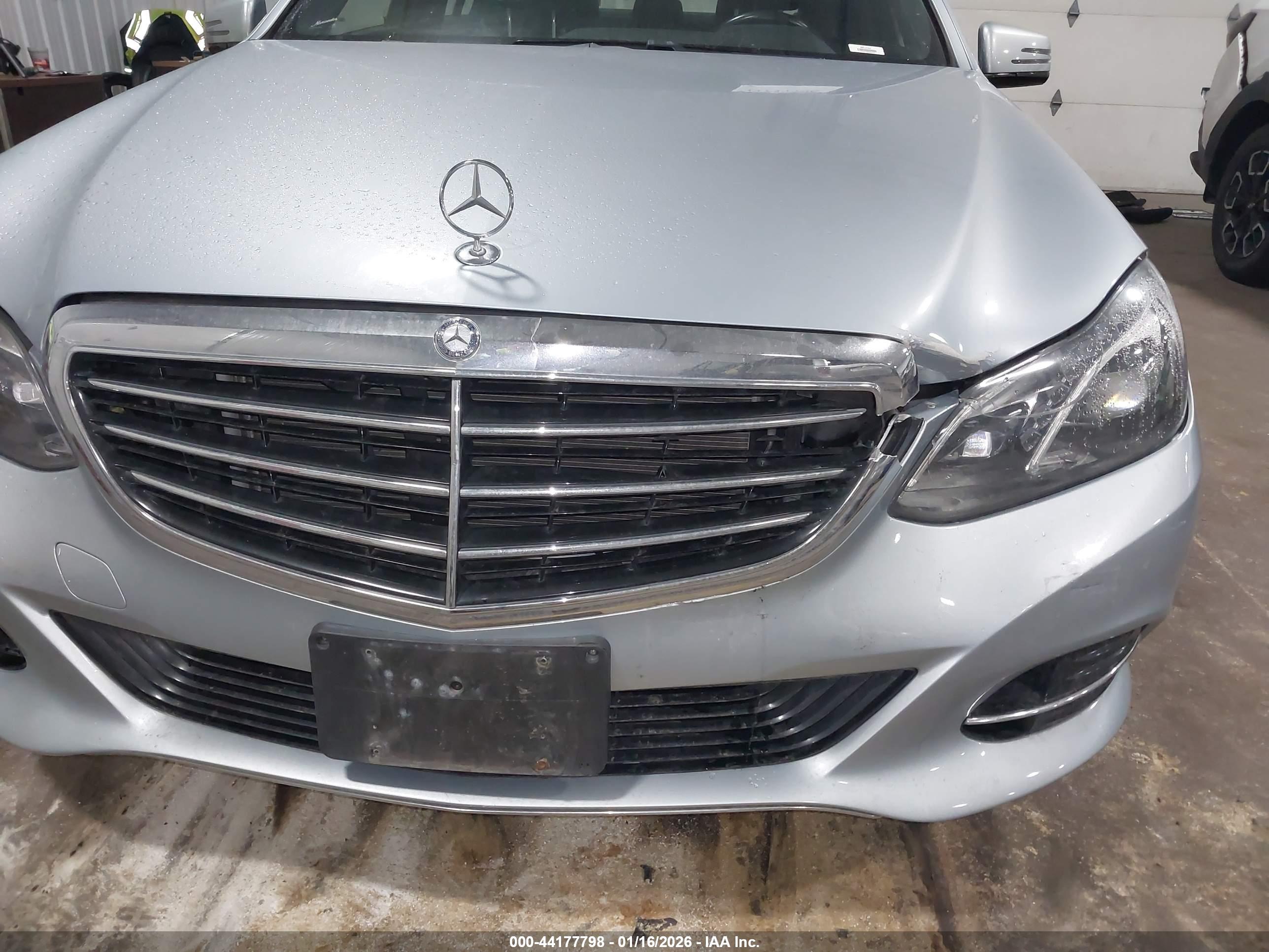 MERCEDES-BENZ E image 6