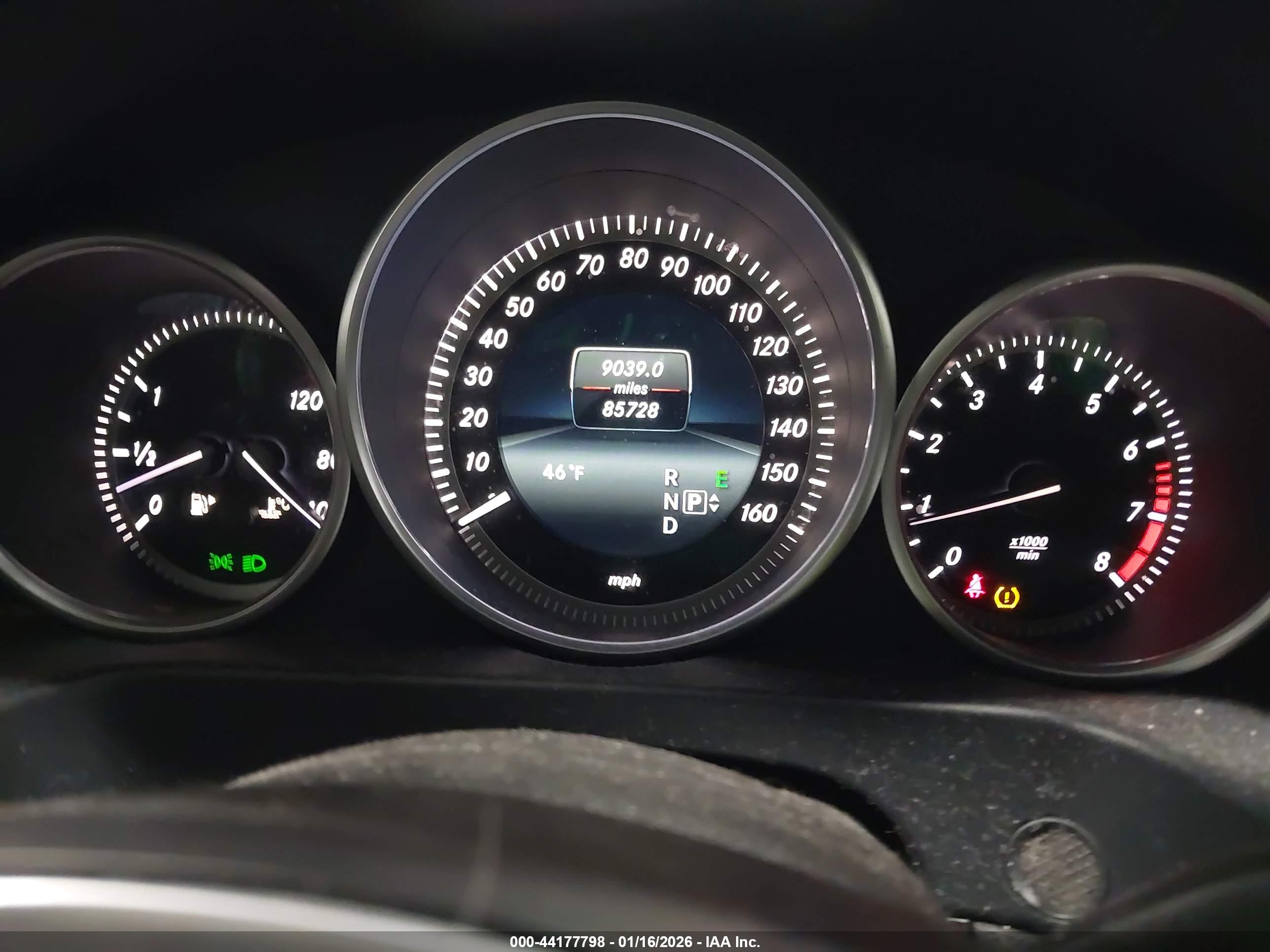 MERCEDES-BENZ E image 7