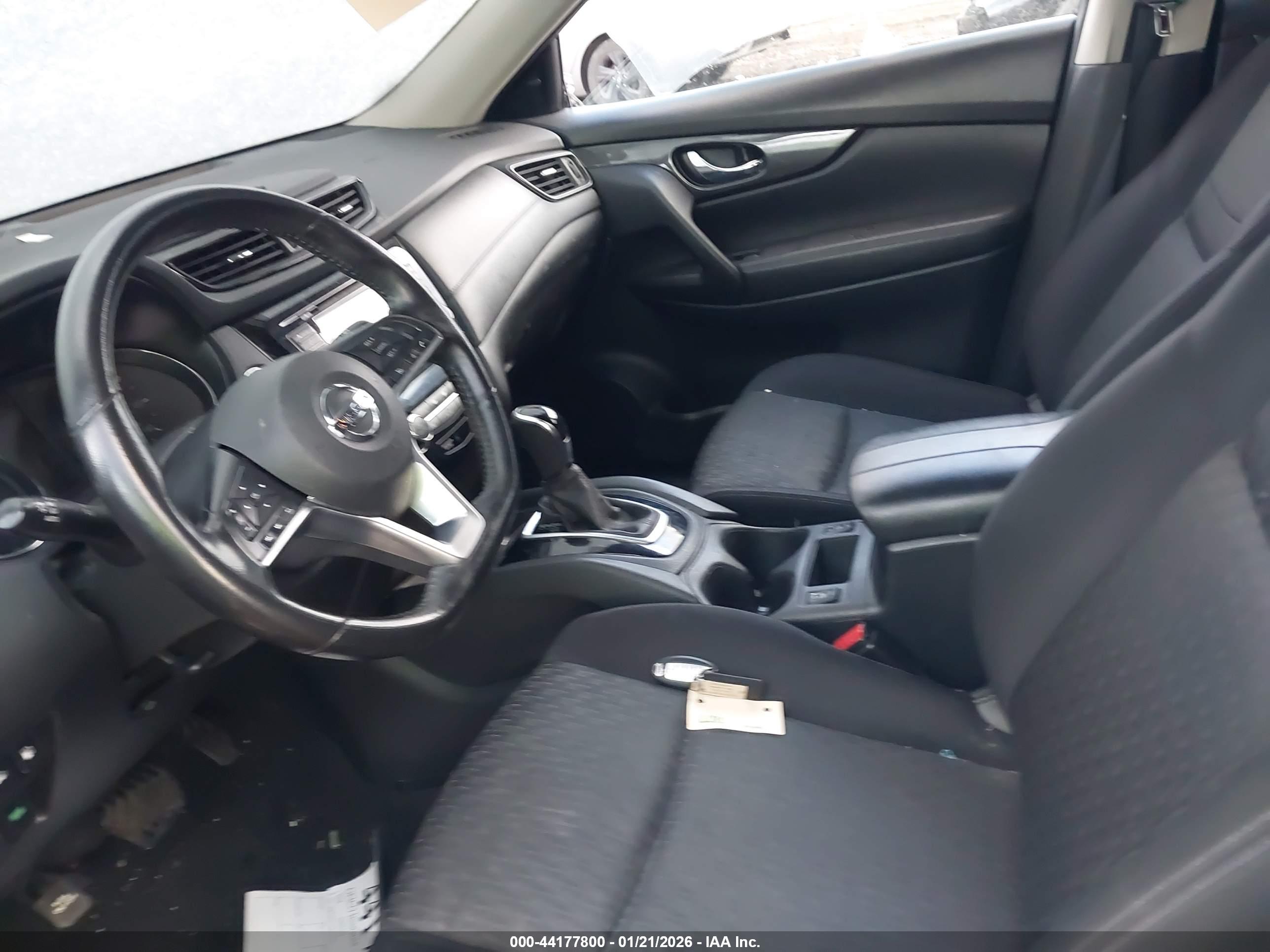 NISSAN ROGUE image 5