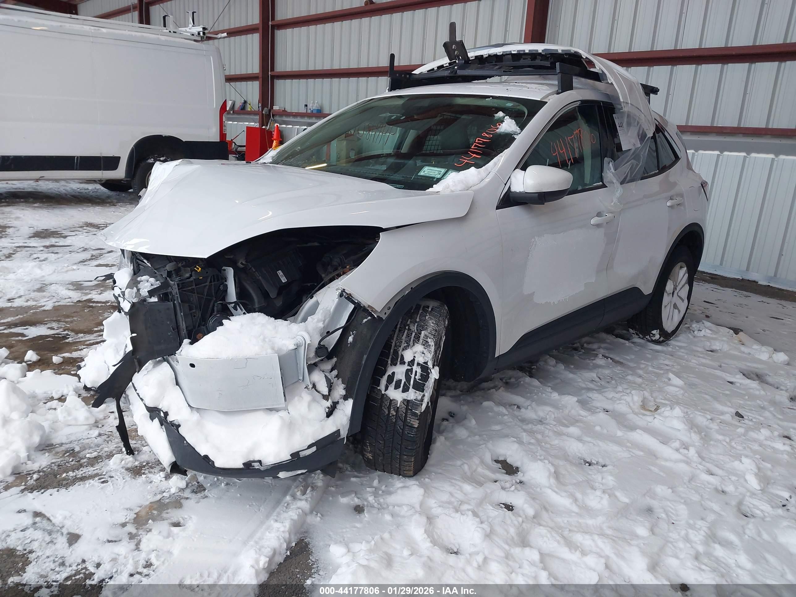 FORD ESCAPE image 2