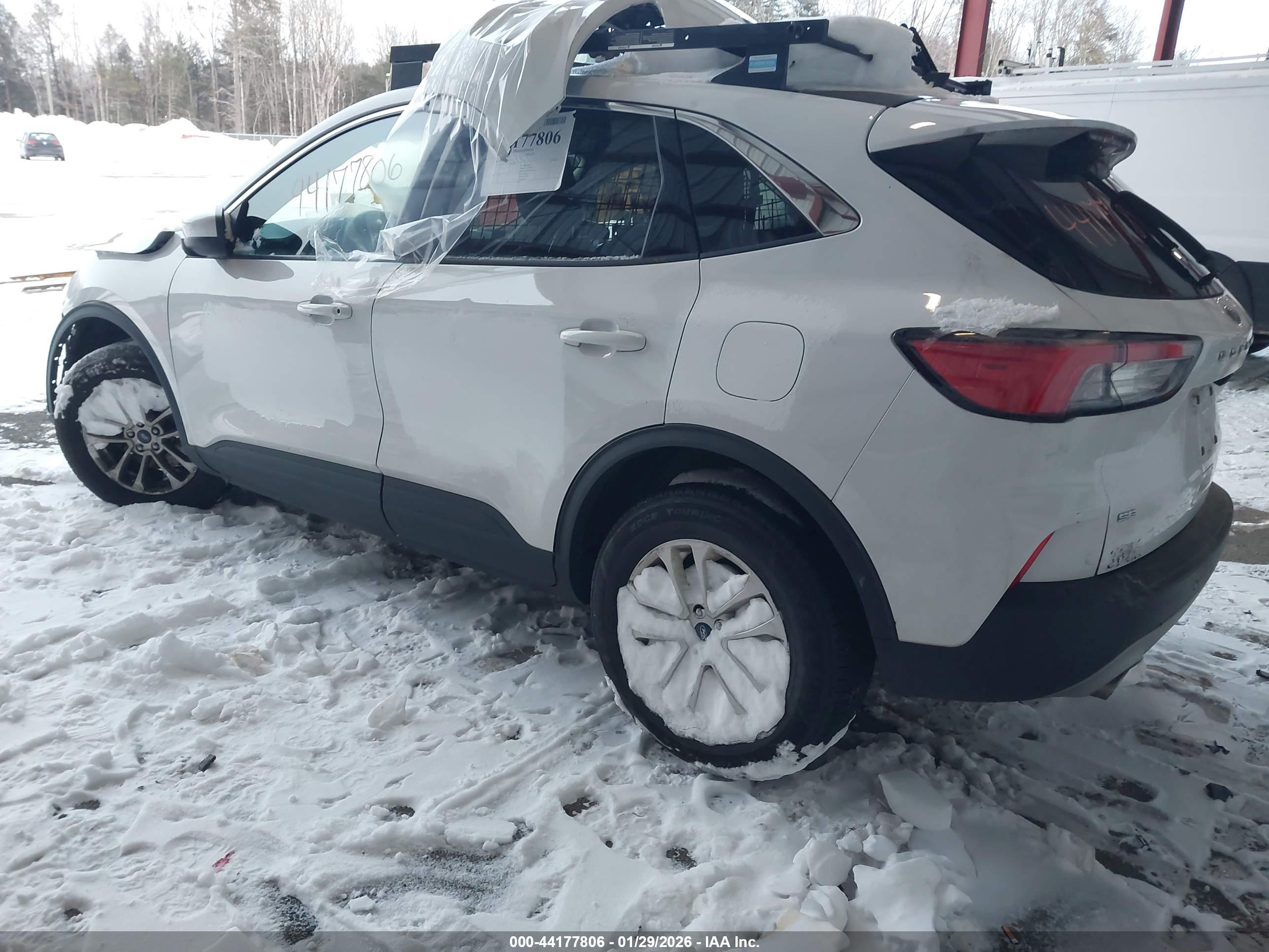 FORD ESCAPE image 3