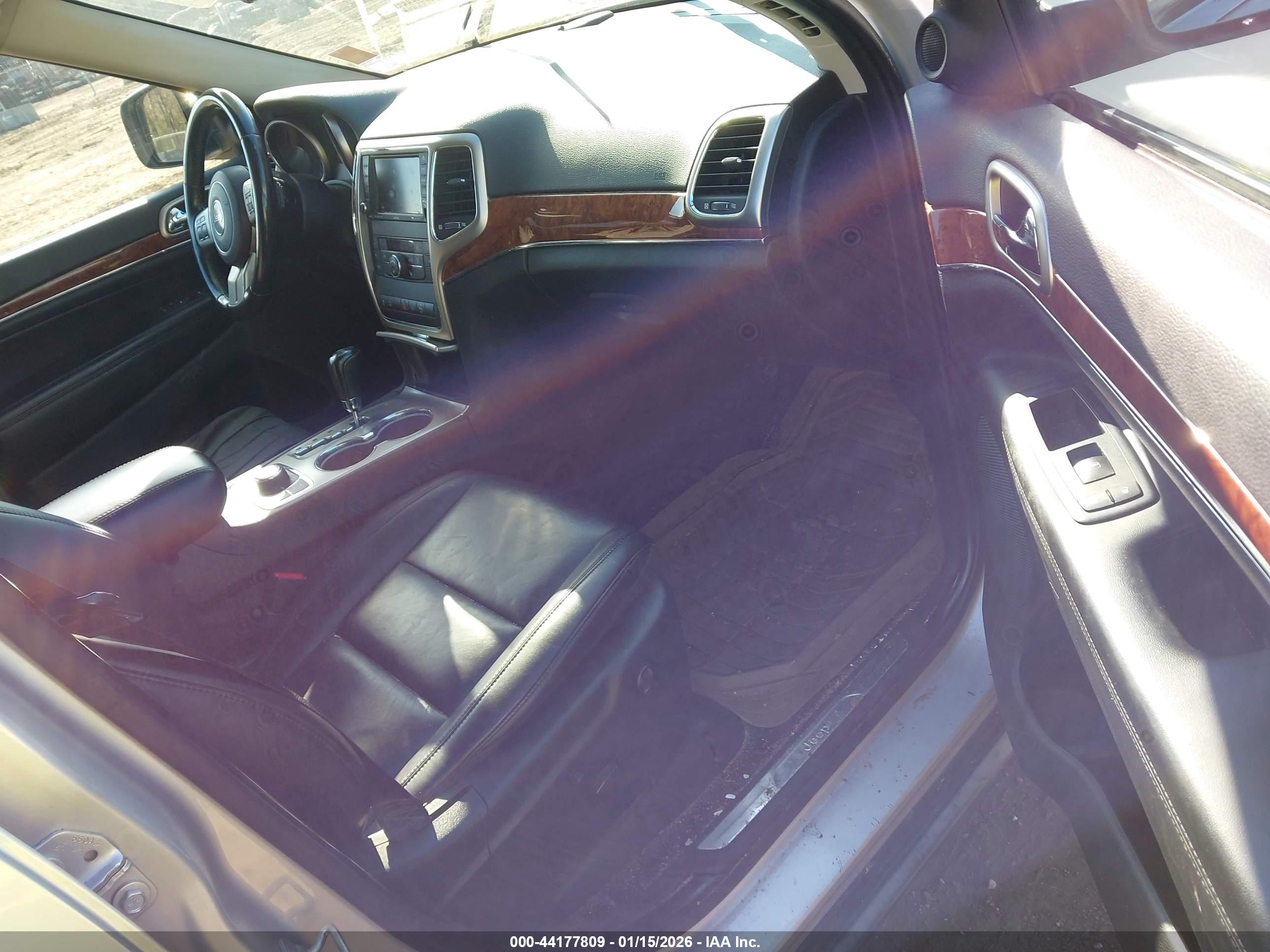 JEEP GRAND image 5
