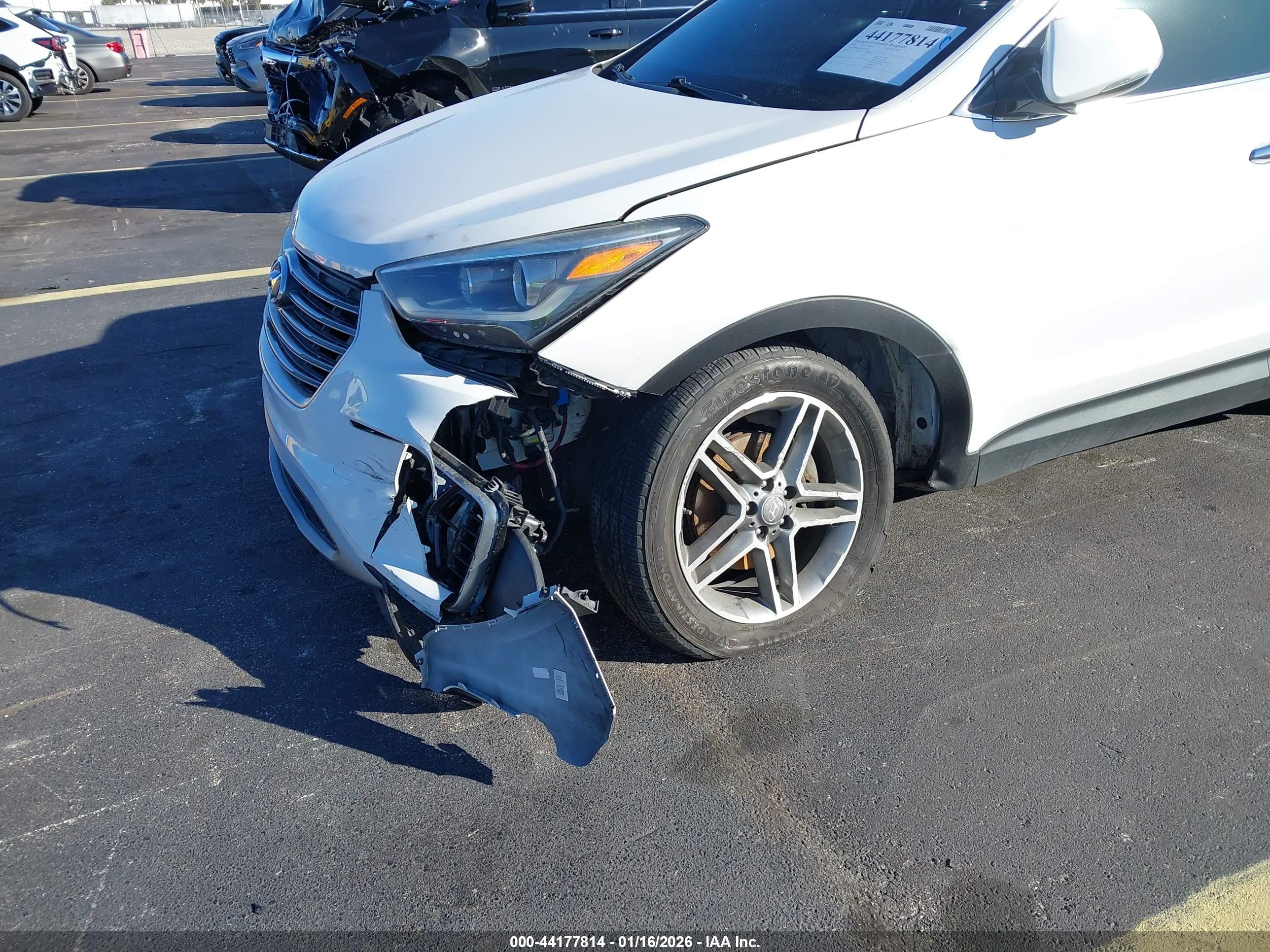 HYUNDAI SANTA image 6