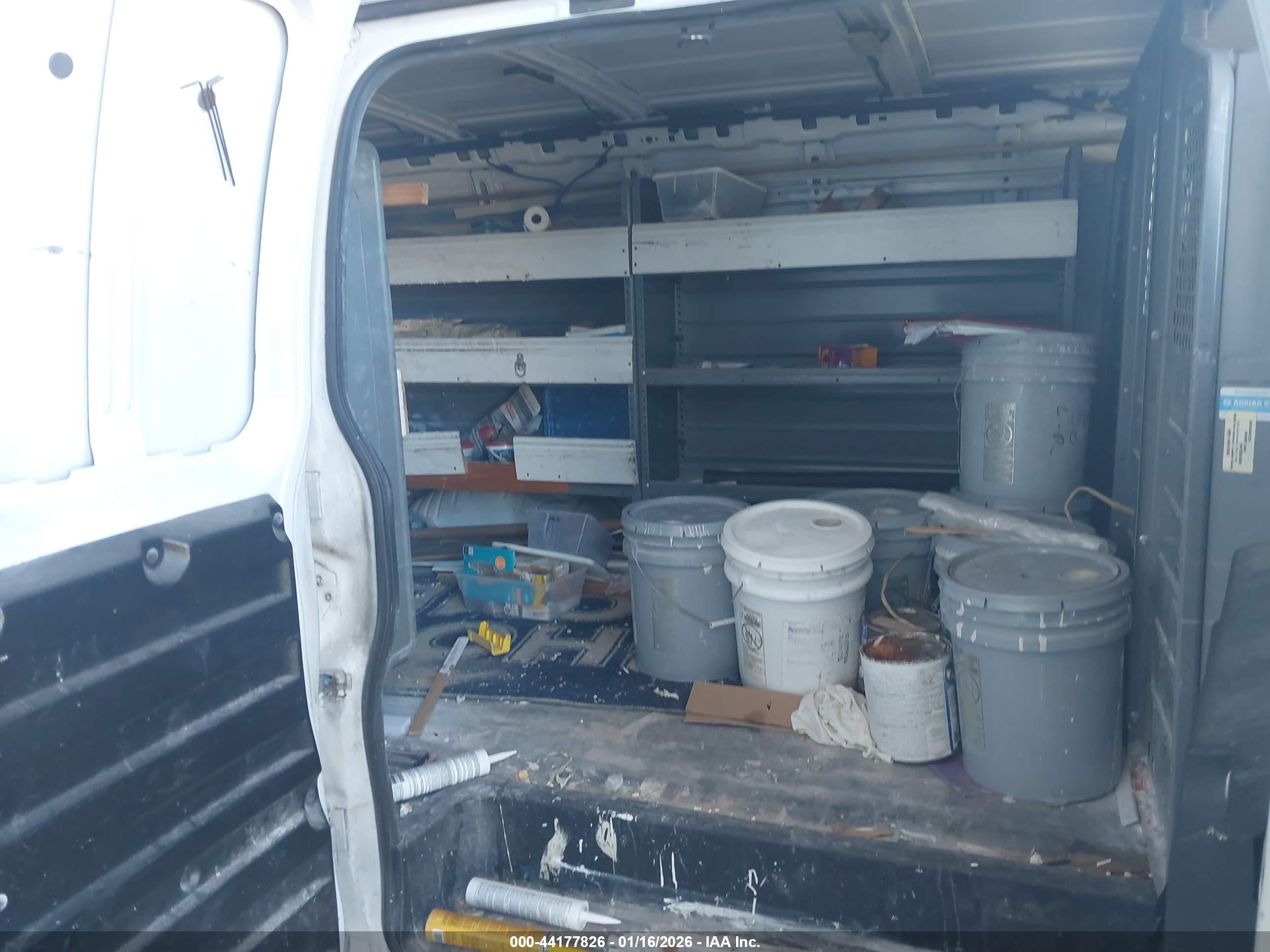 CHEVROLET EXPRESS image 8