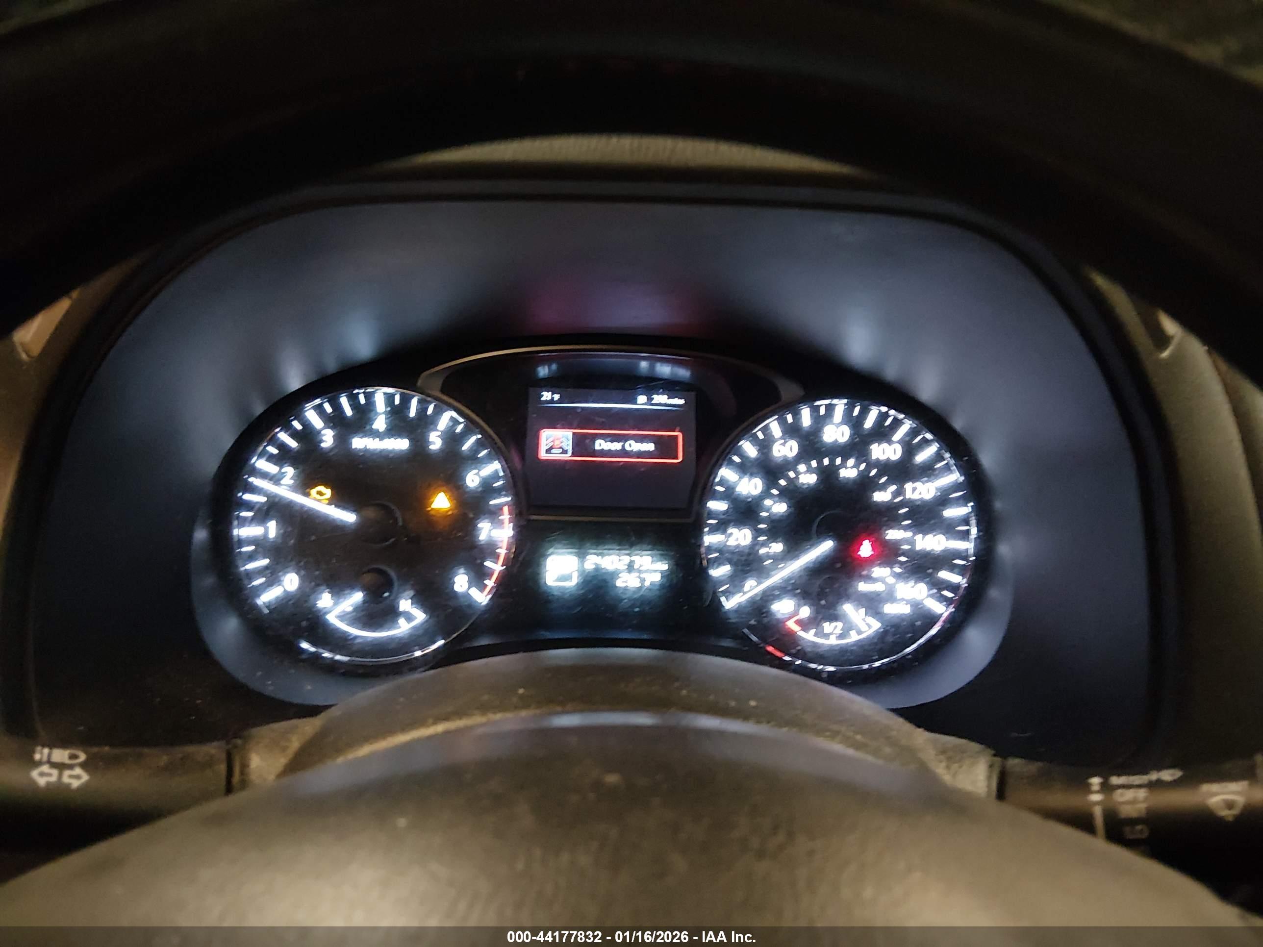 NISSAN PATHFINDER image 7