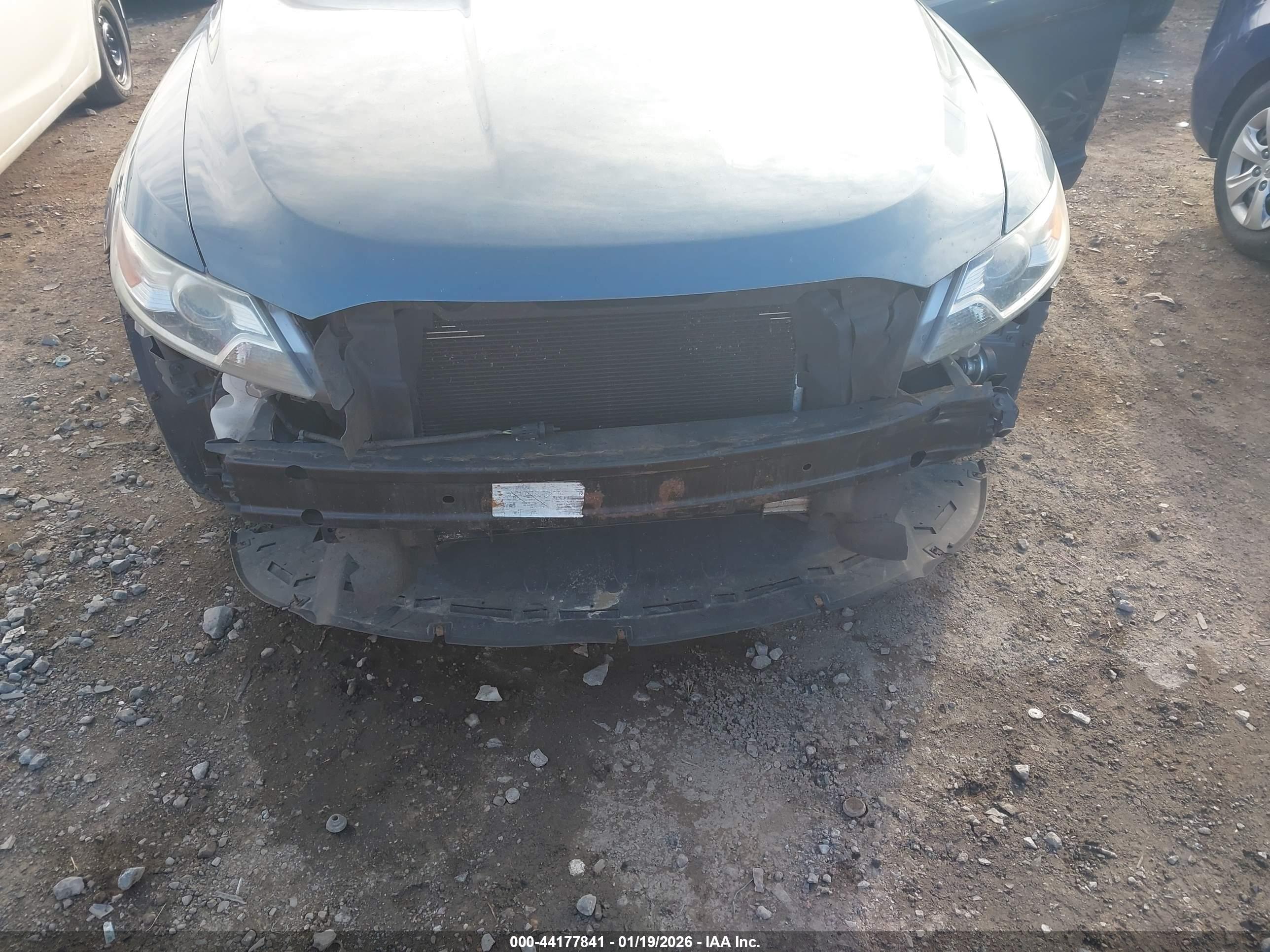 FORD TAURUS image 6
