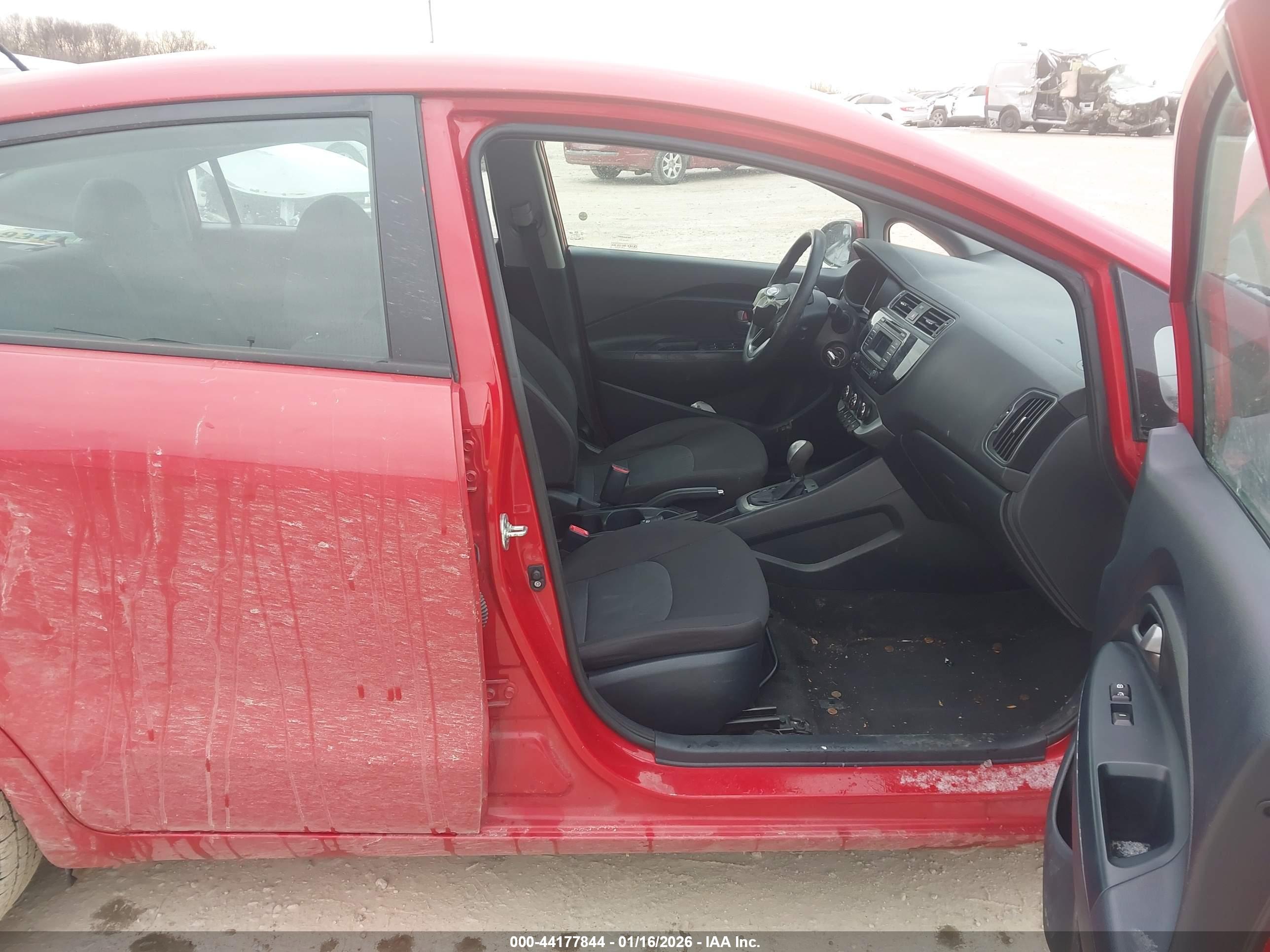 KIA RIO image 5