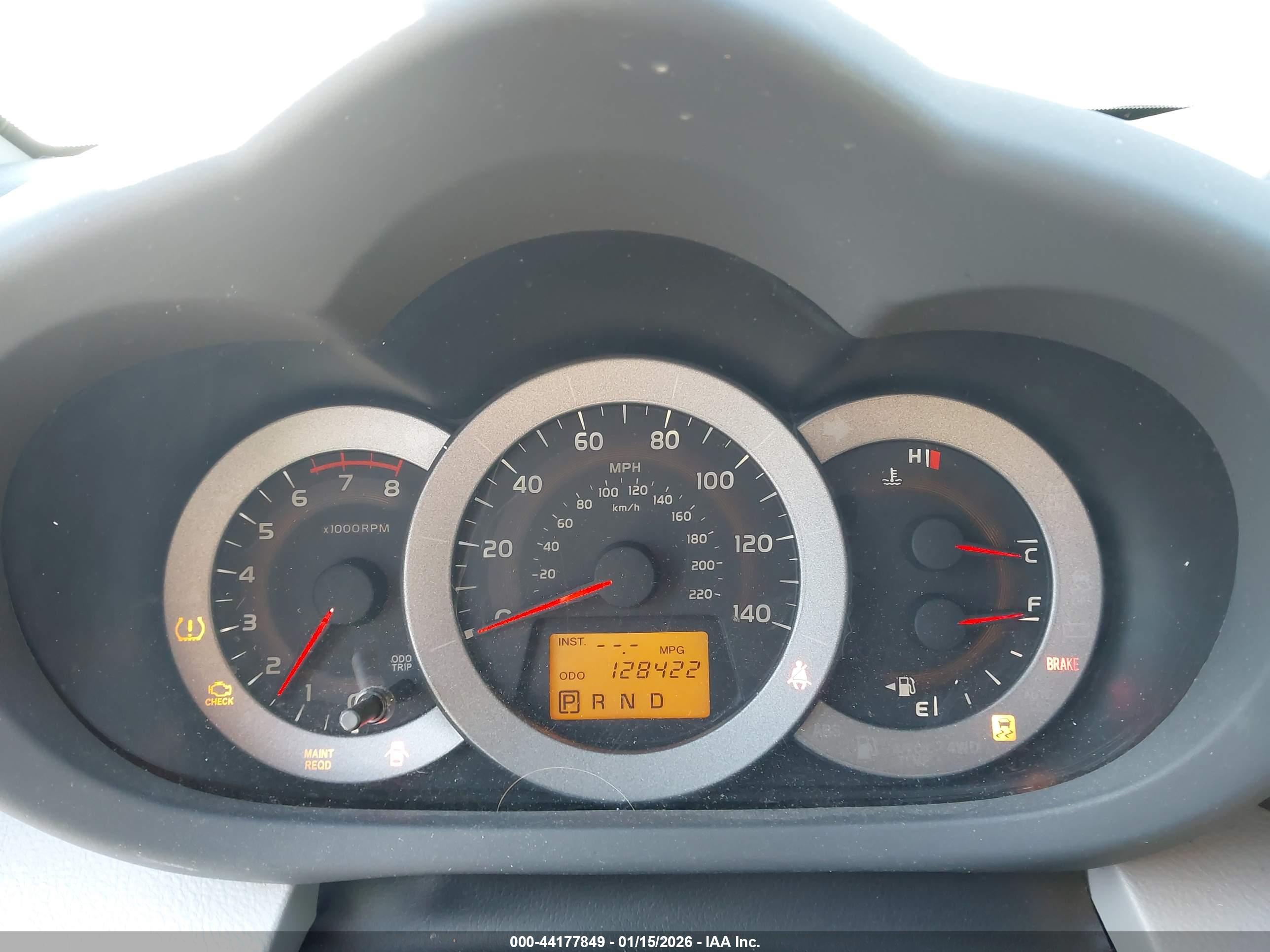 TOYOTA RAV4 image 7