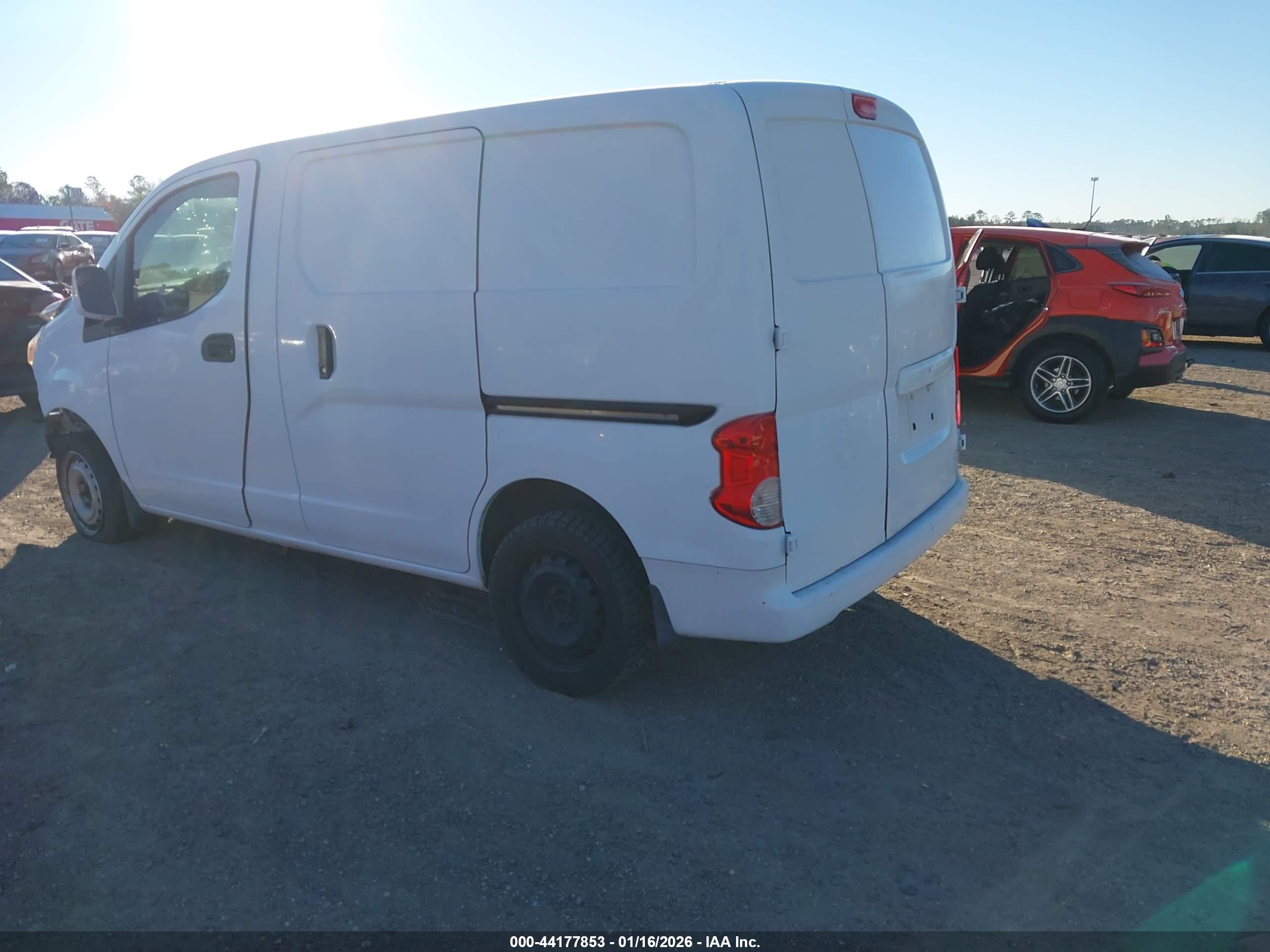 NISSAN NV200 image 3