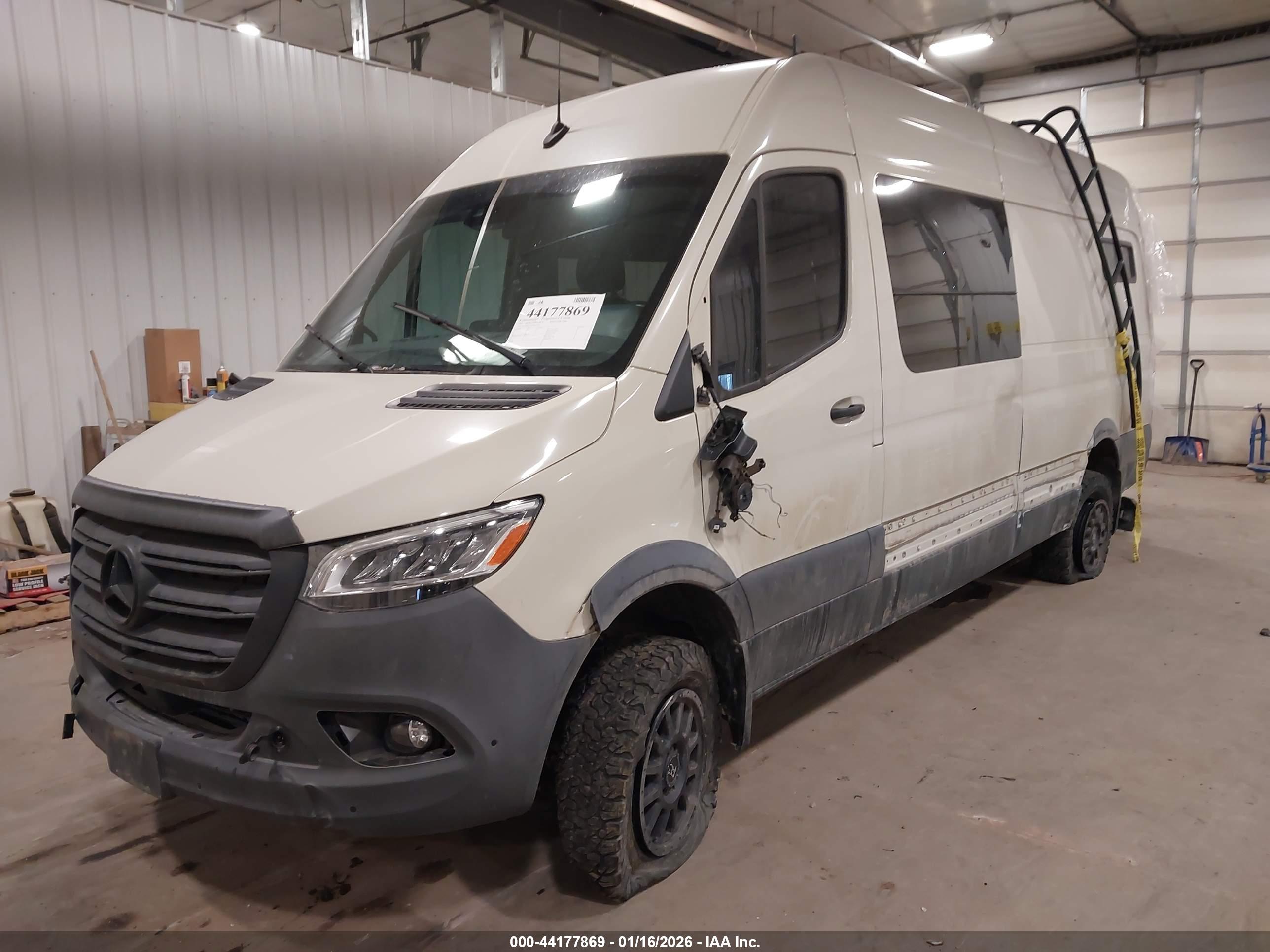 MERCEDES-BENZ SPRINTER image 2