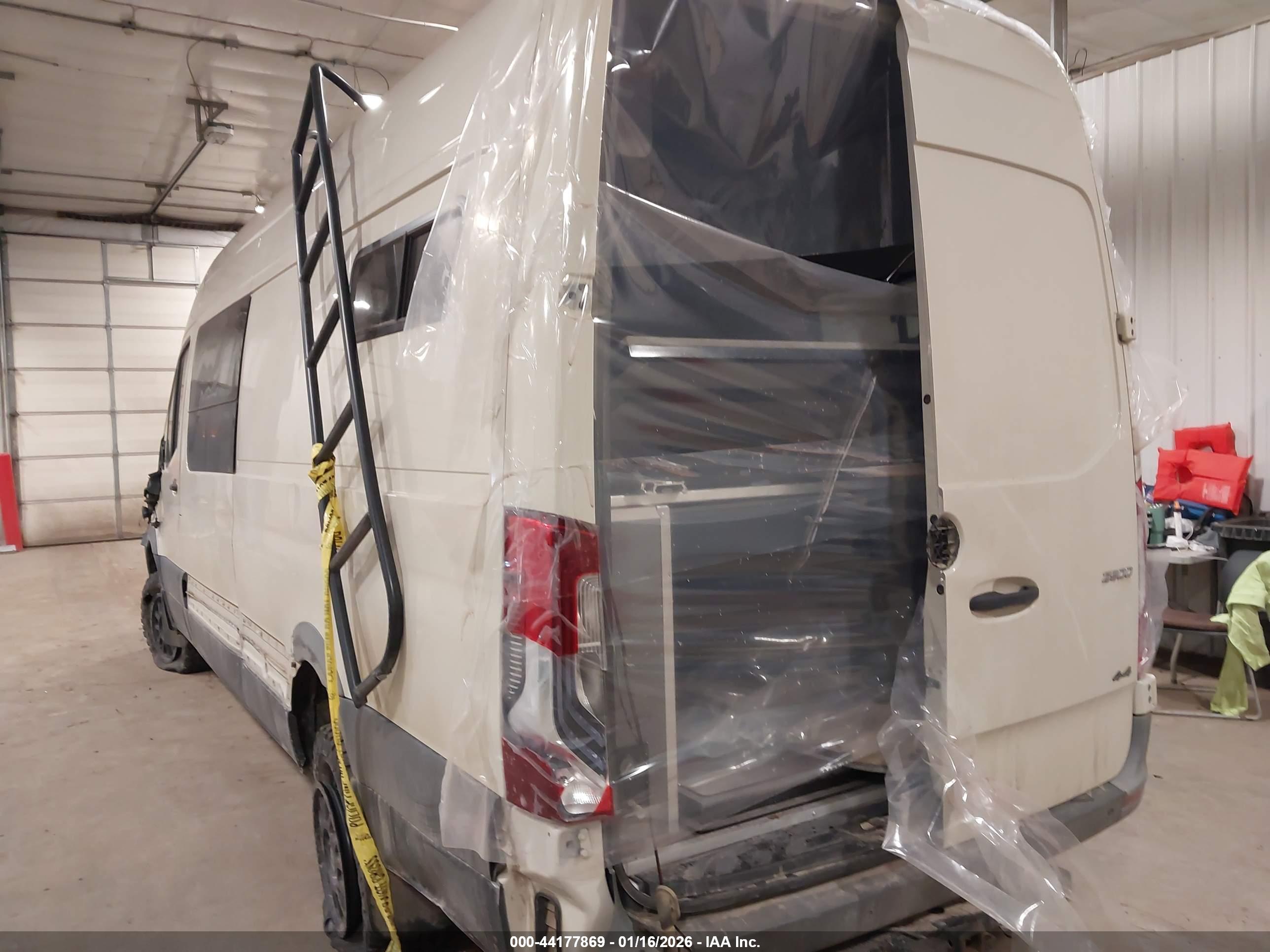MERCEDES-BENZ SPRINTER image 6