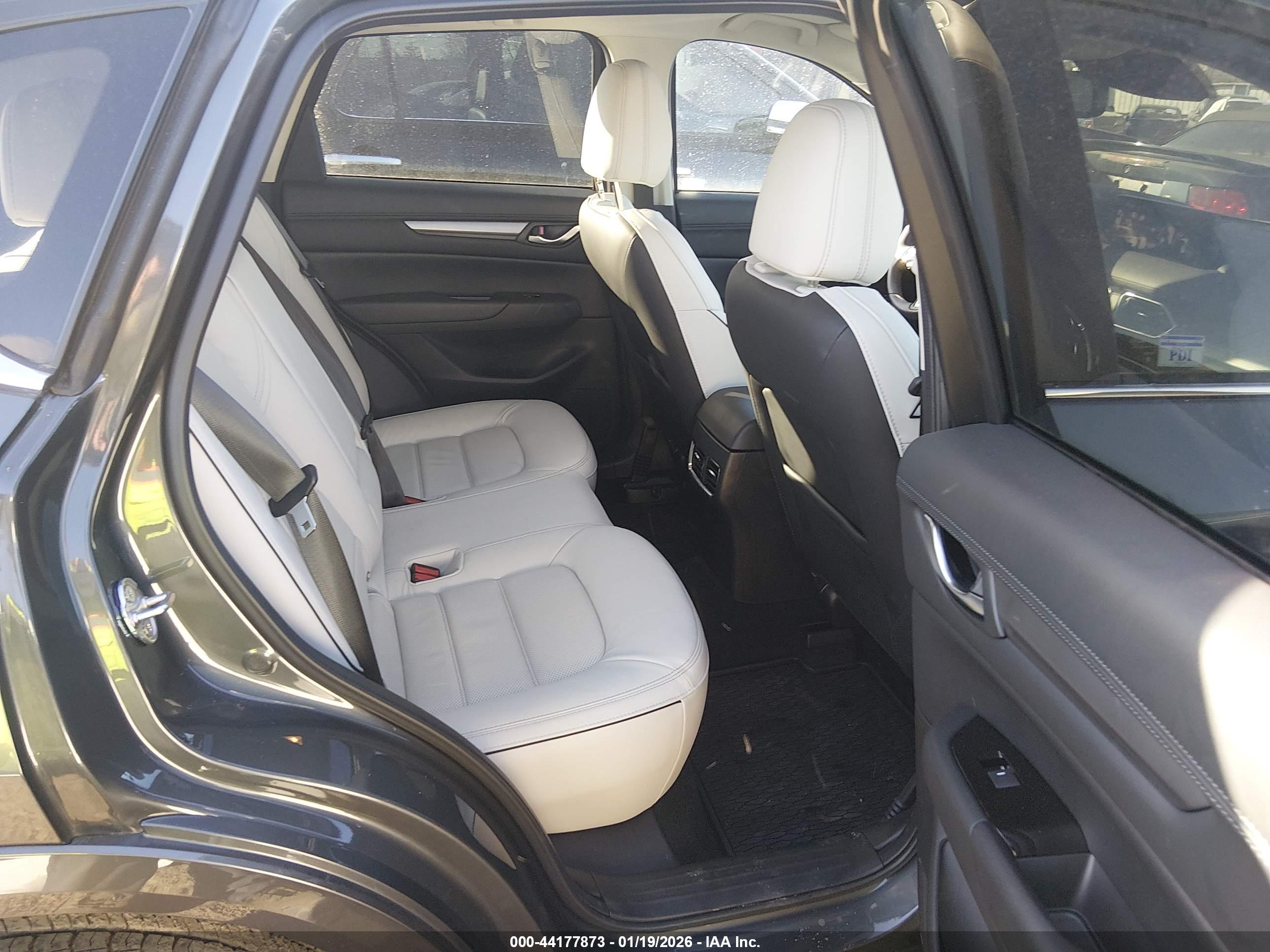 MAZDA CX-5 image 8