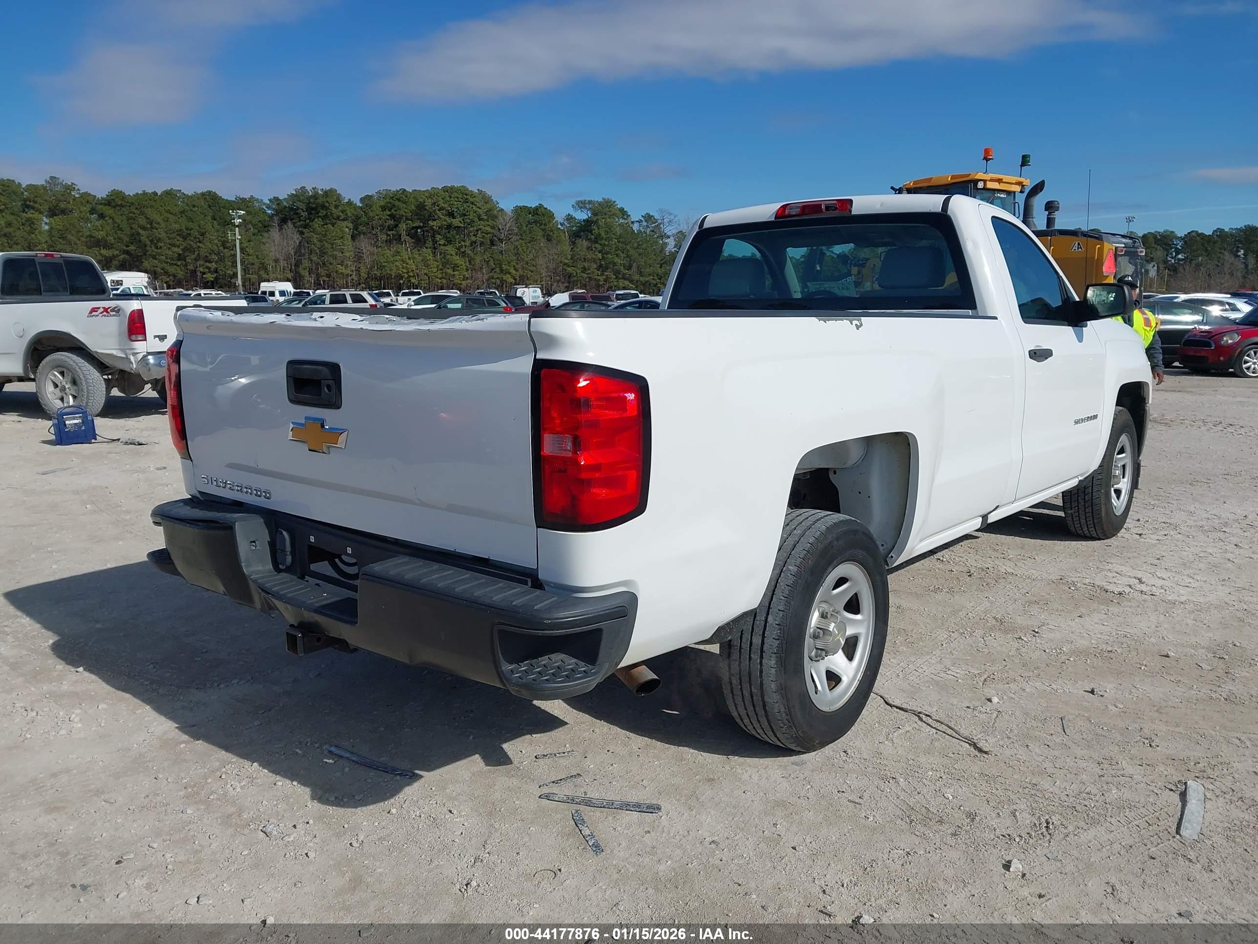 CHEVROLET SILVERADO image 4