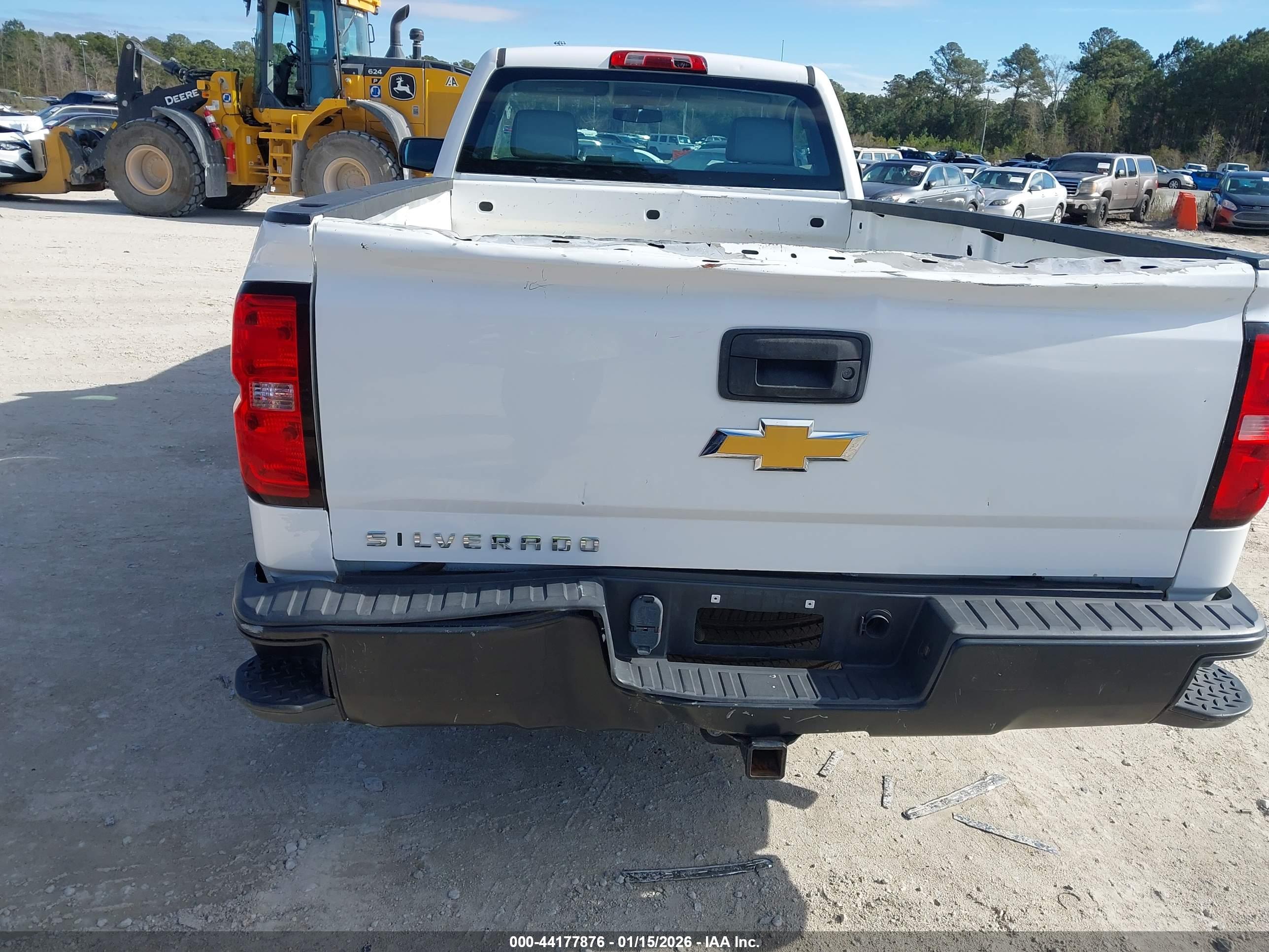 CHEVROLET SILVERADO image 6