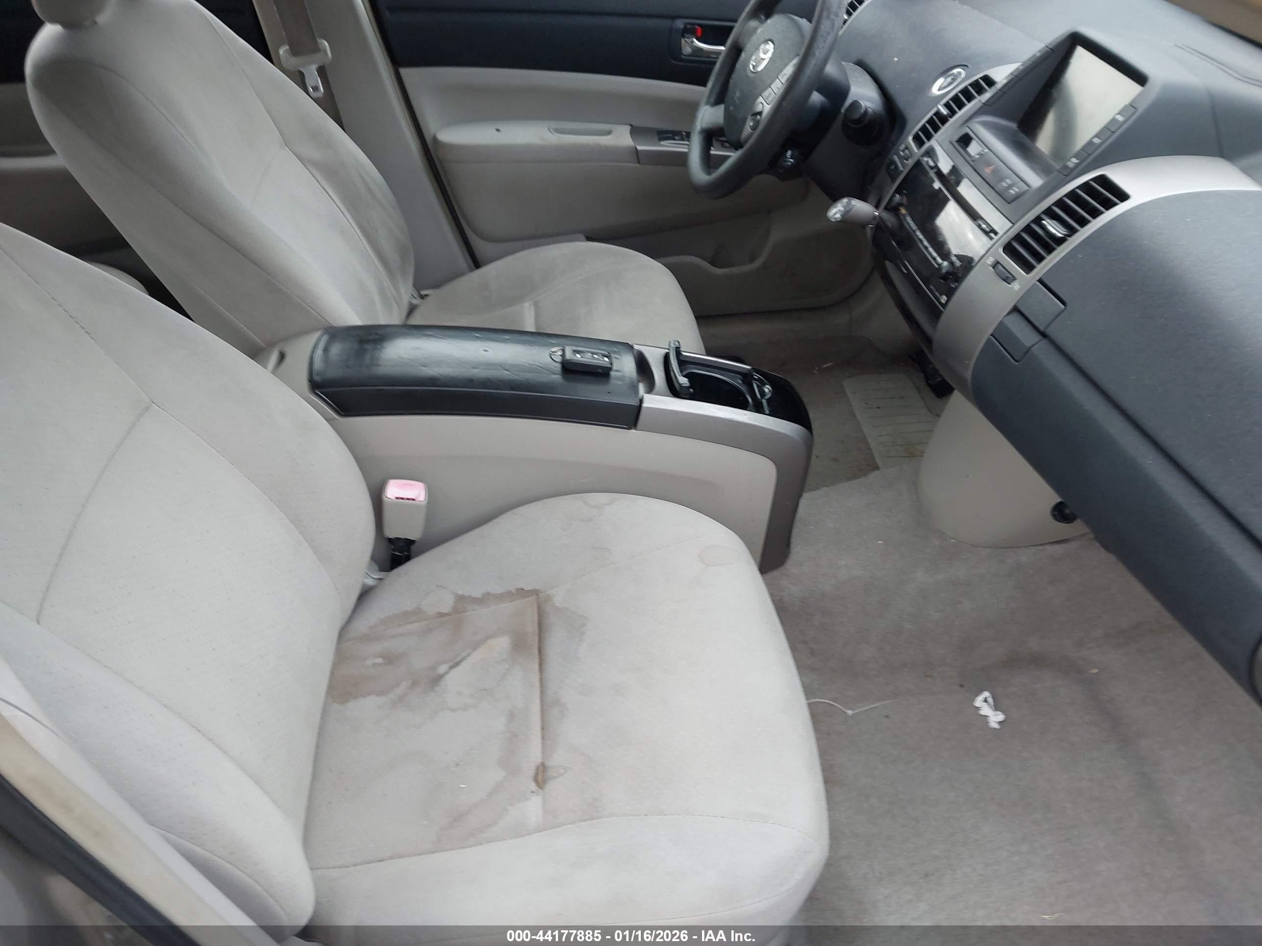 TOYOTA PRIUS image 5