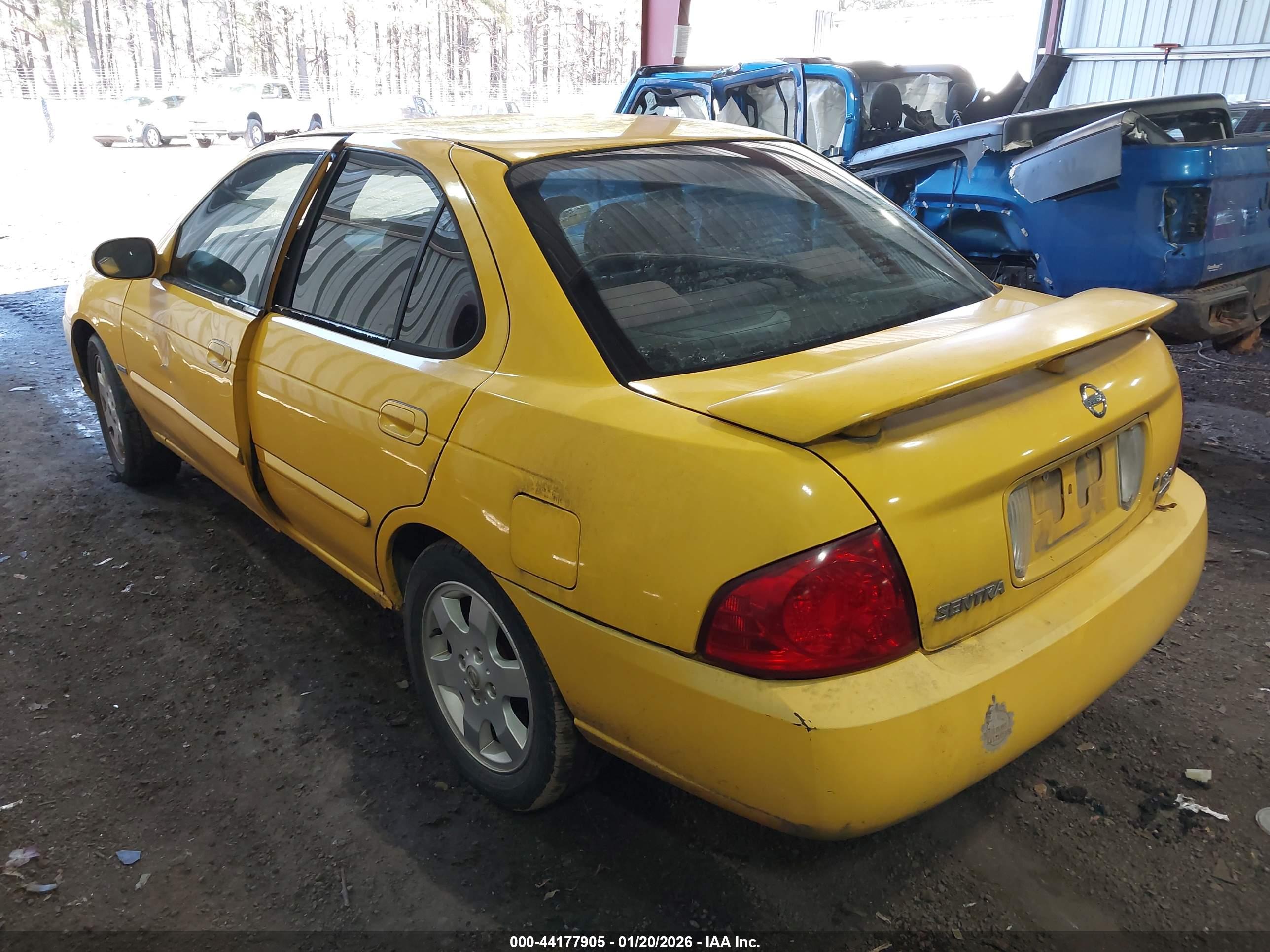 NISSAN SENTRA image 3
