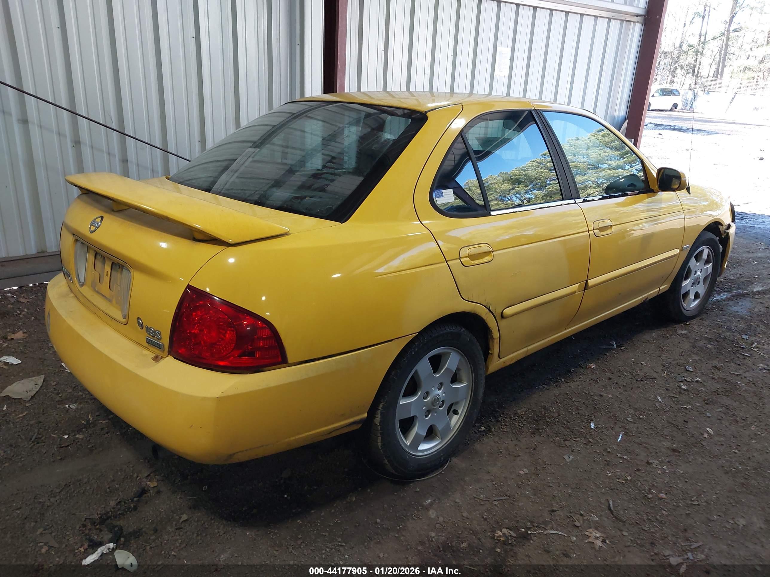 NISSAN SENTRA image 4