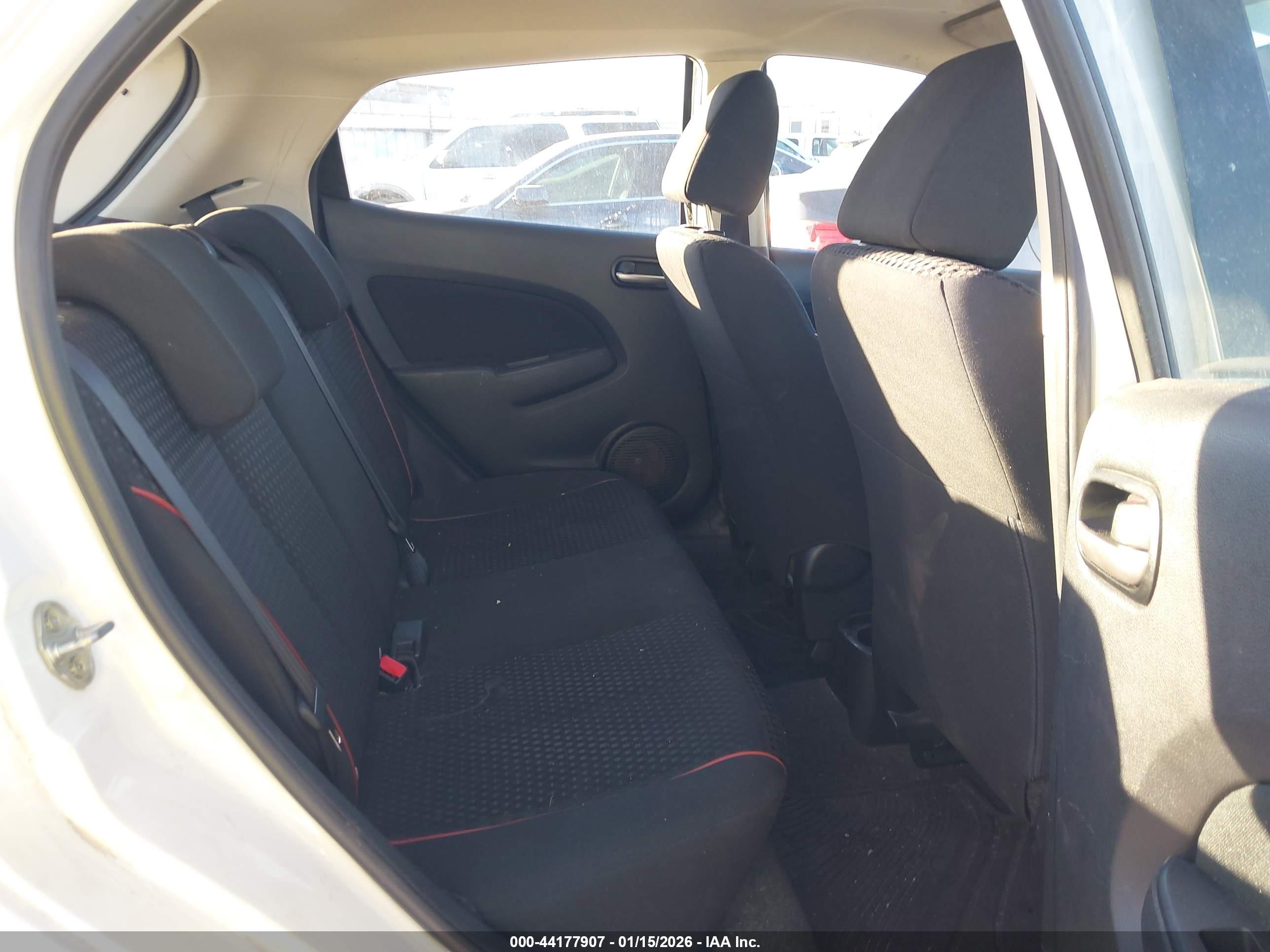 MAZDA MAZDA2 image 8