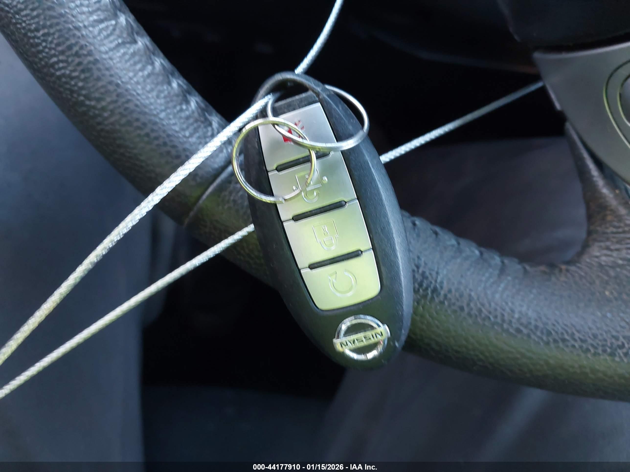 NISSAN MURANO image 11