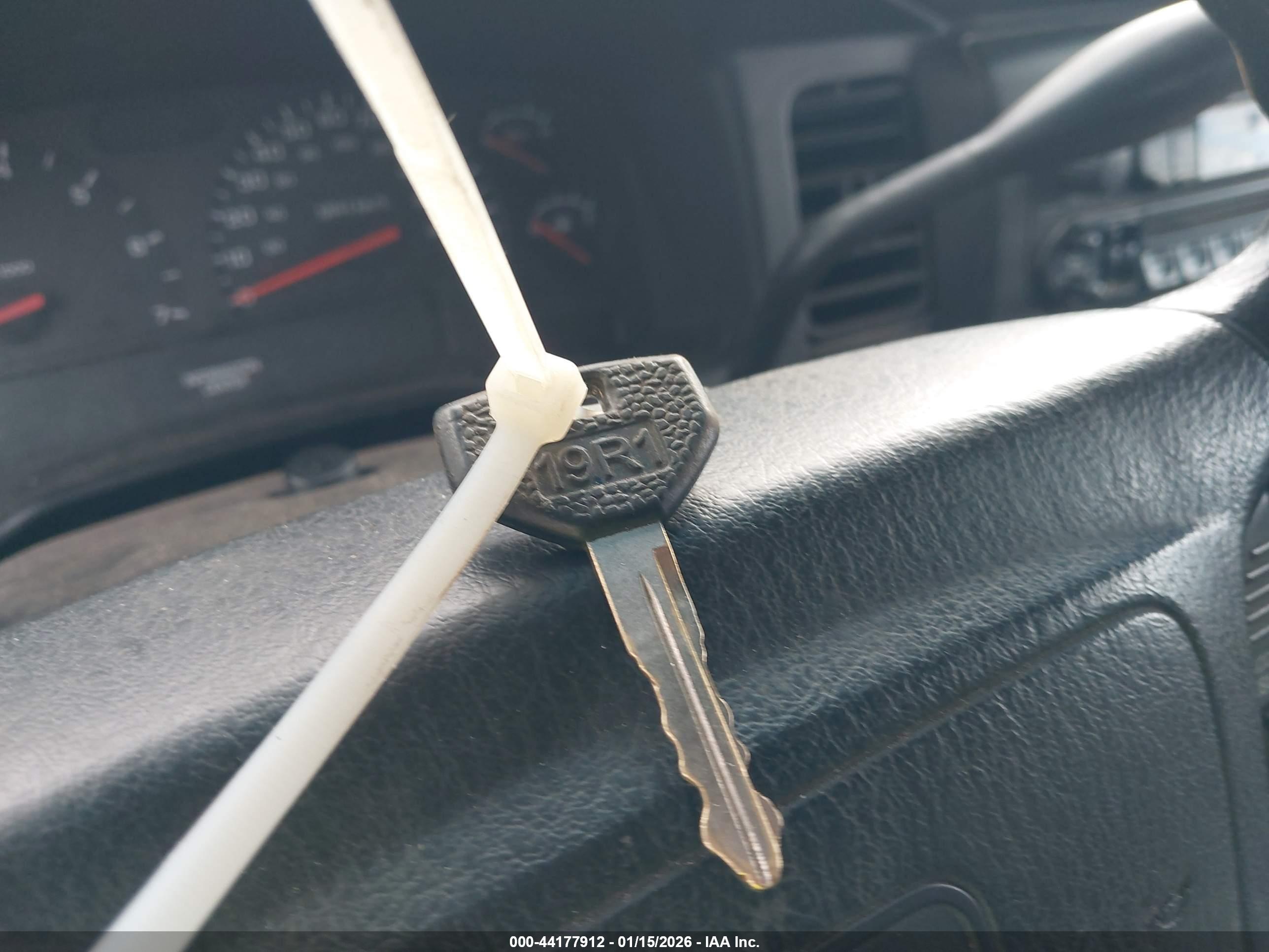 DODGE DAKOTA image 11