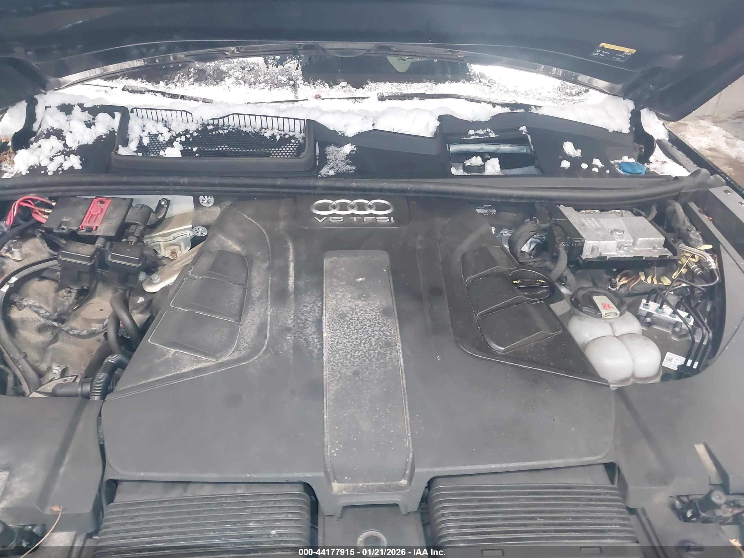 AUDI Q7 image 10