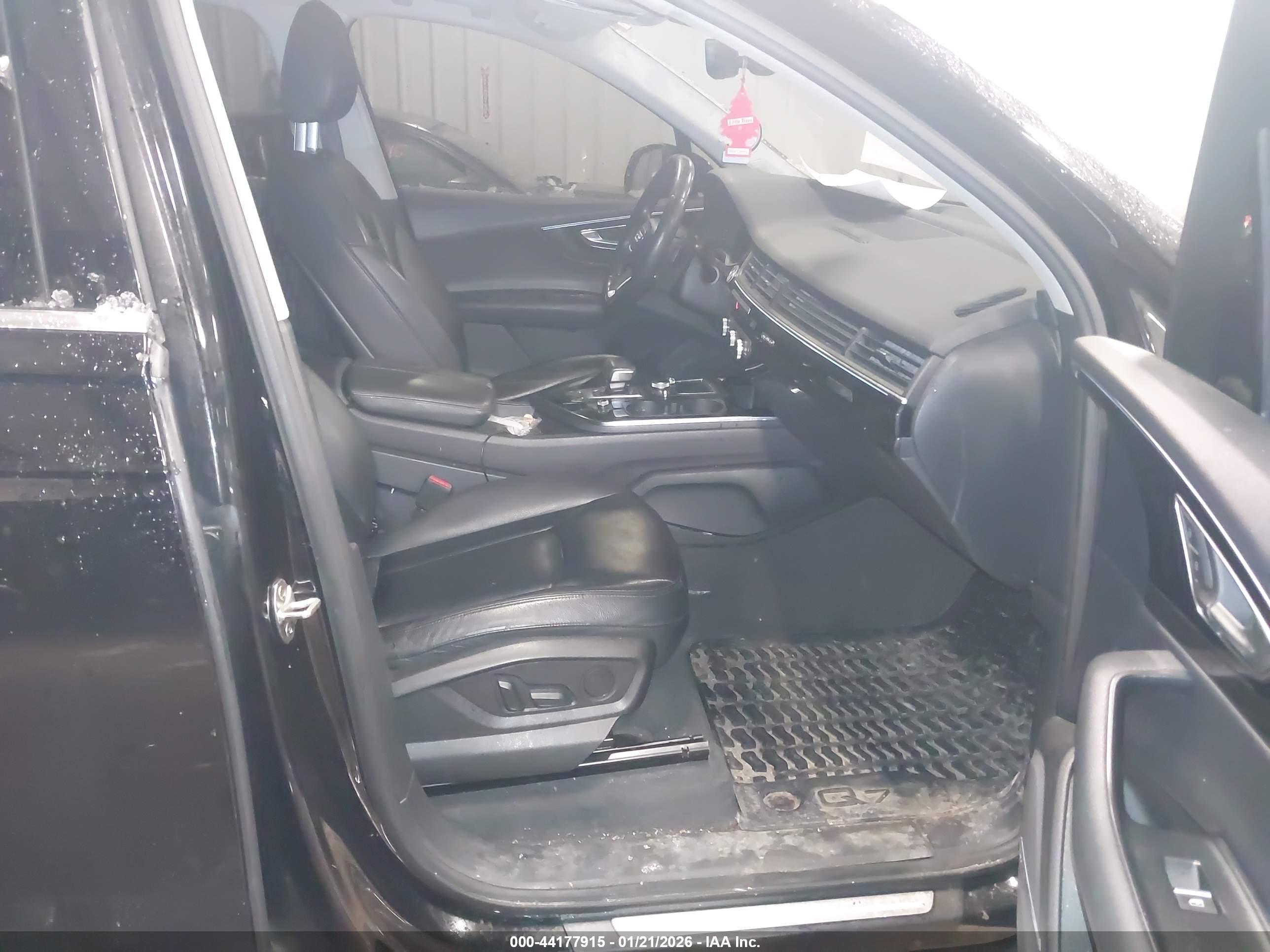 AUDI Q7 image 5