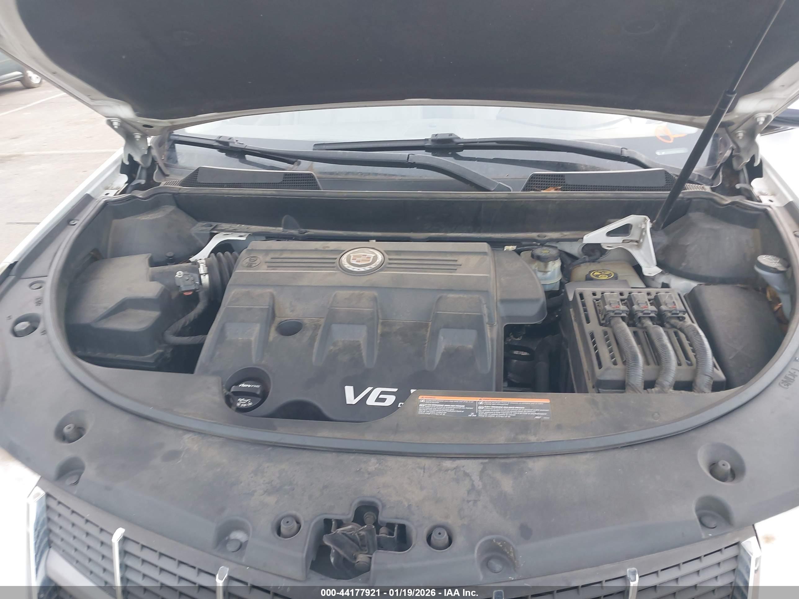 CADILLAC SRX image 10