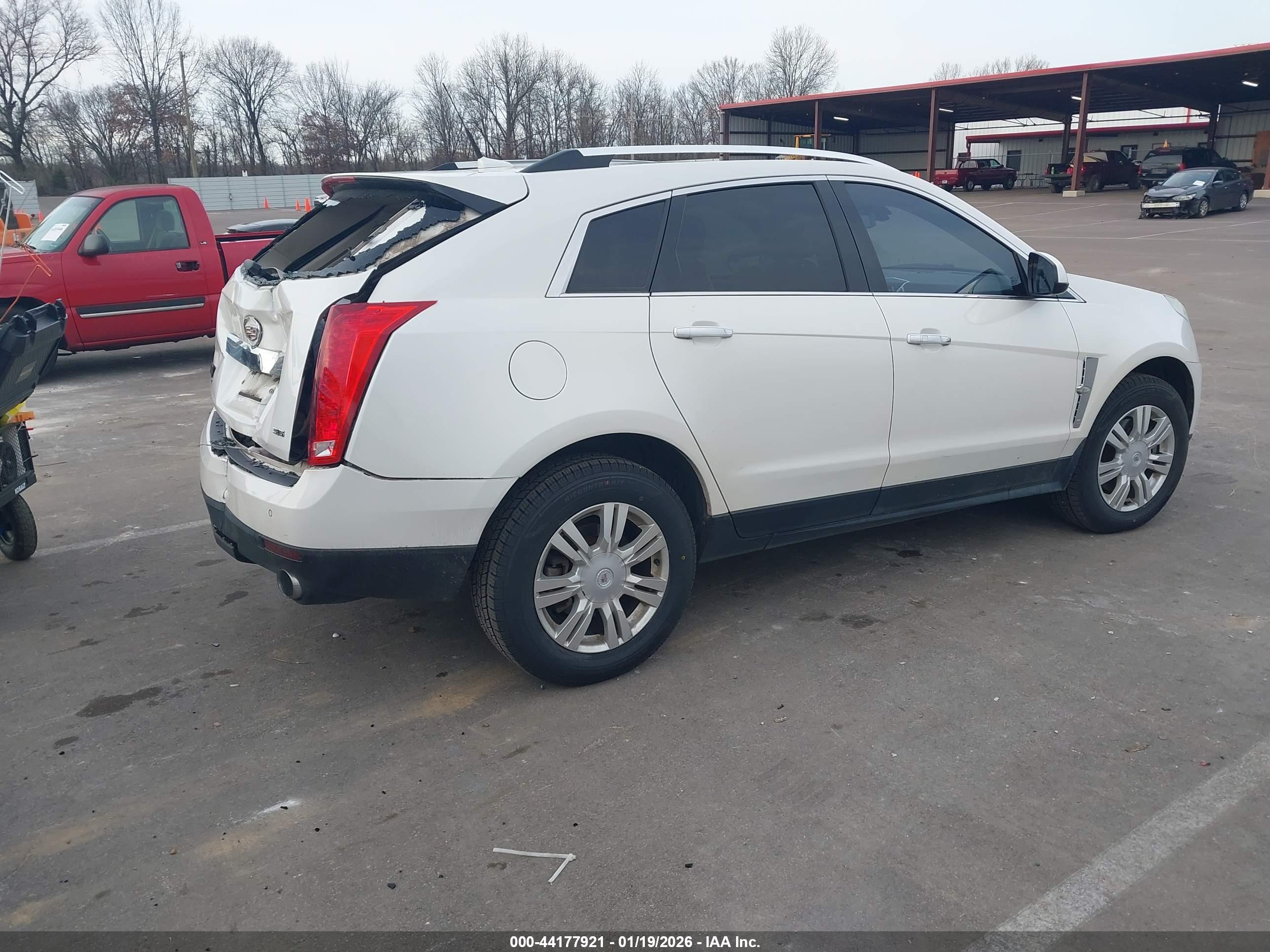 CADILLAC SRX image 4