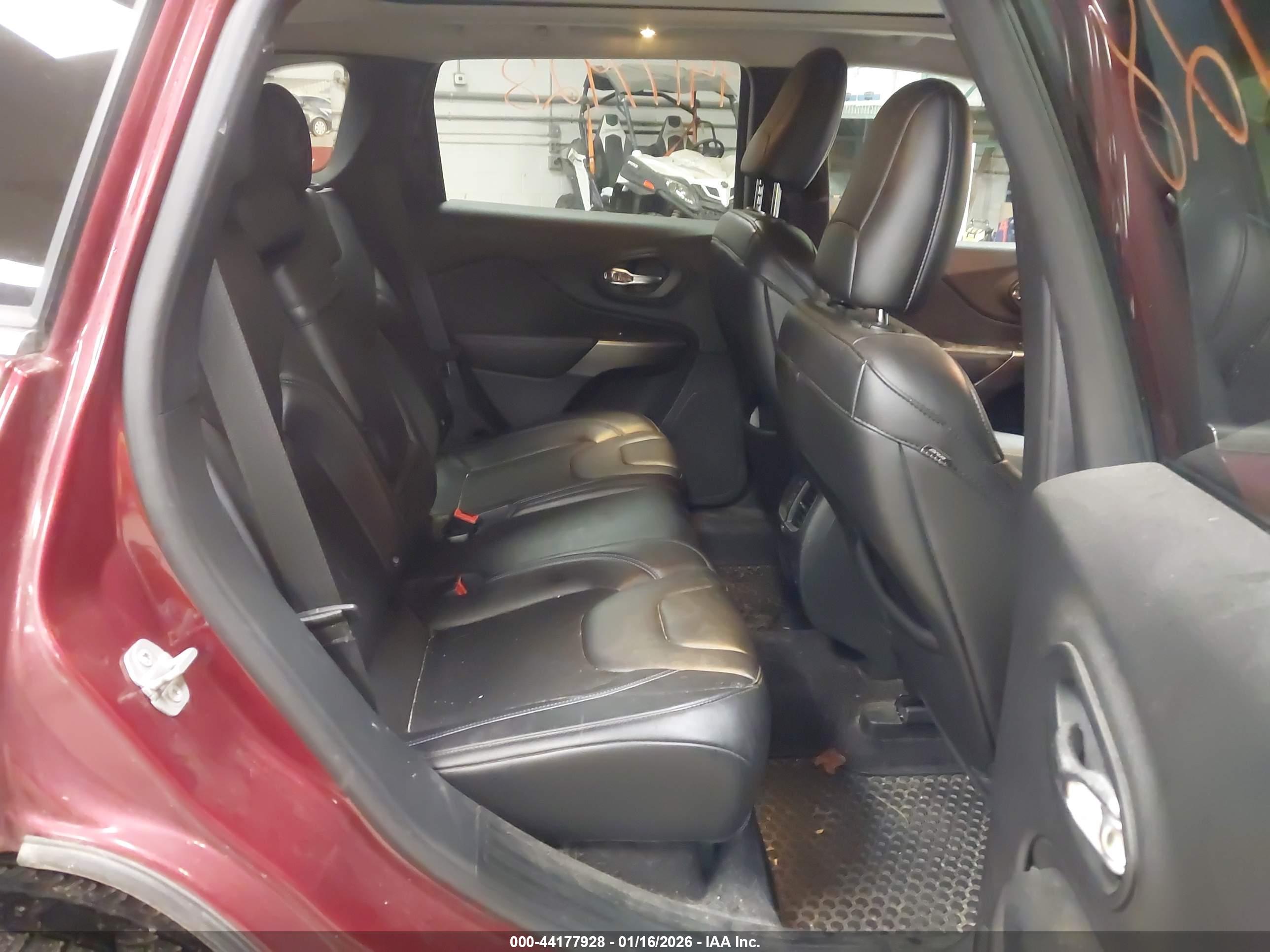 JEEP CHEROKEE image 8