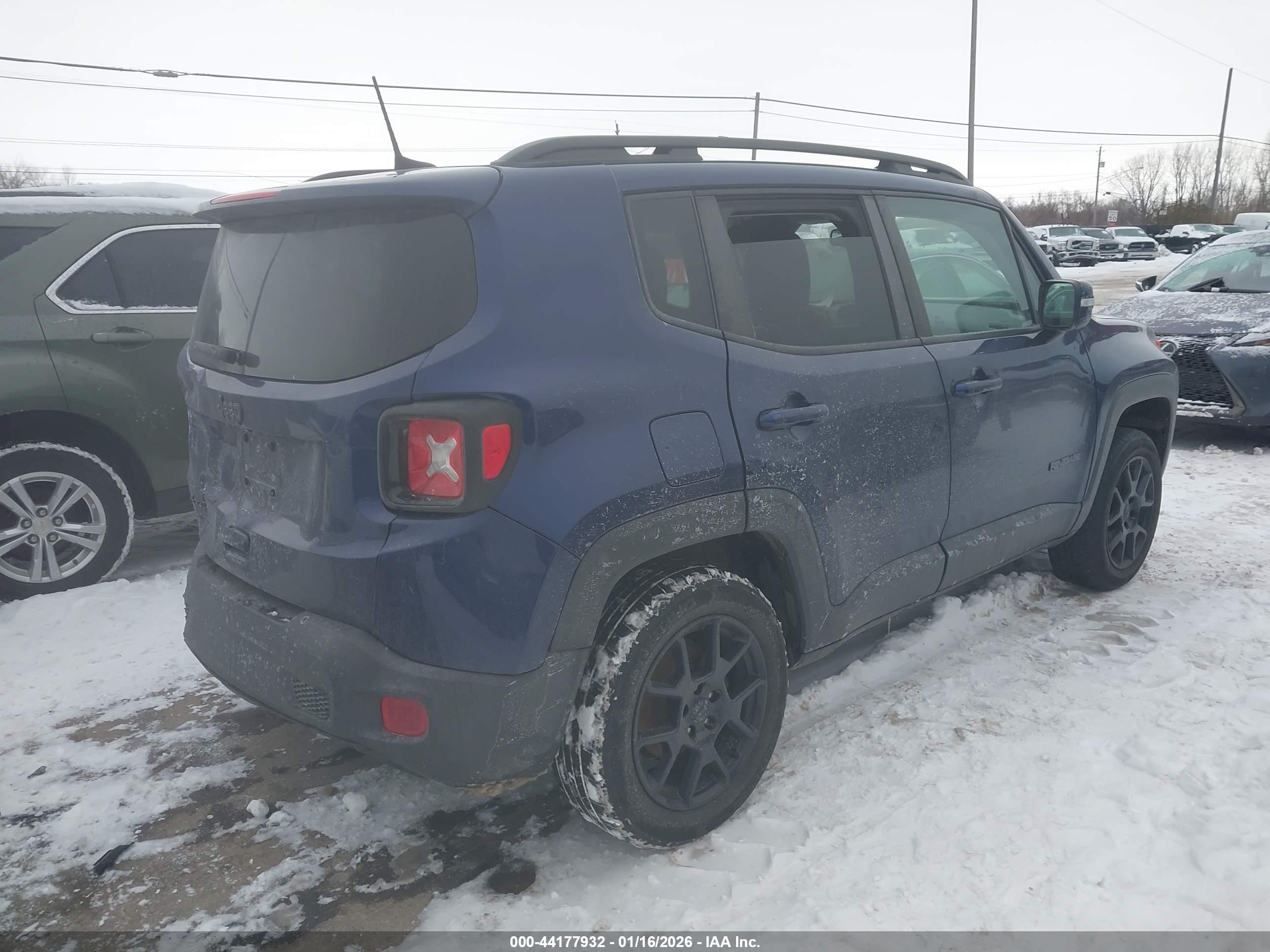 JEEP RENEGADE image 4