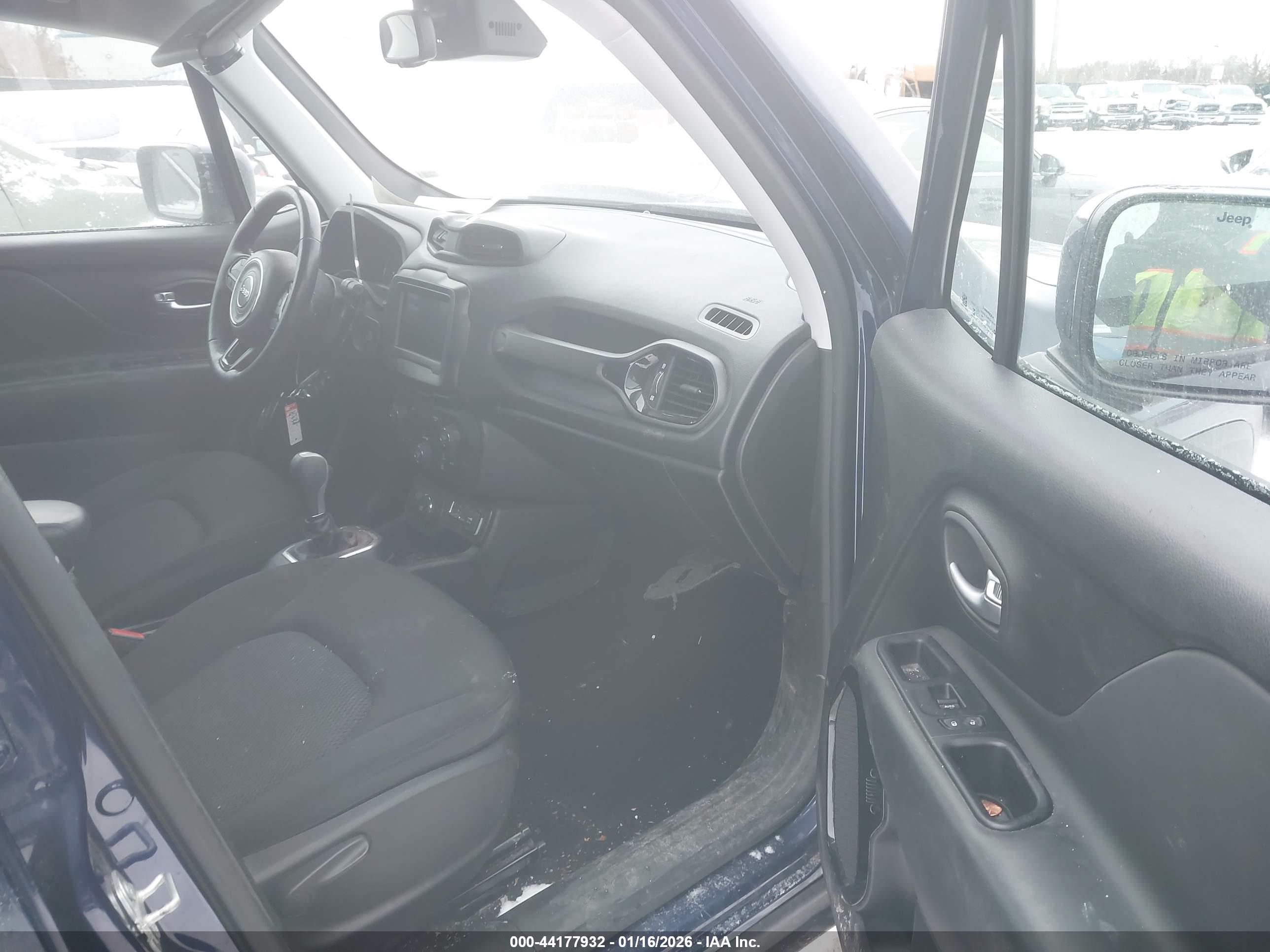 JEEP RENEGADE image 5