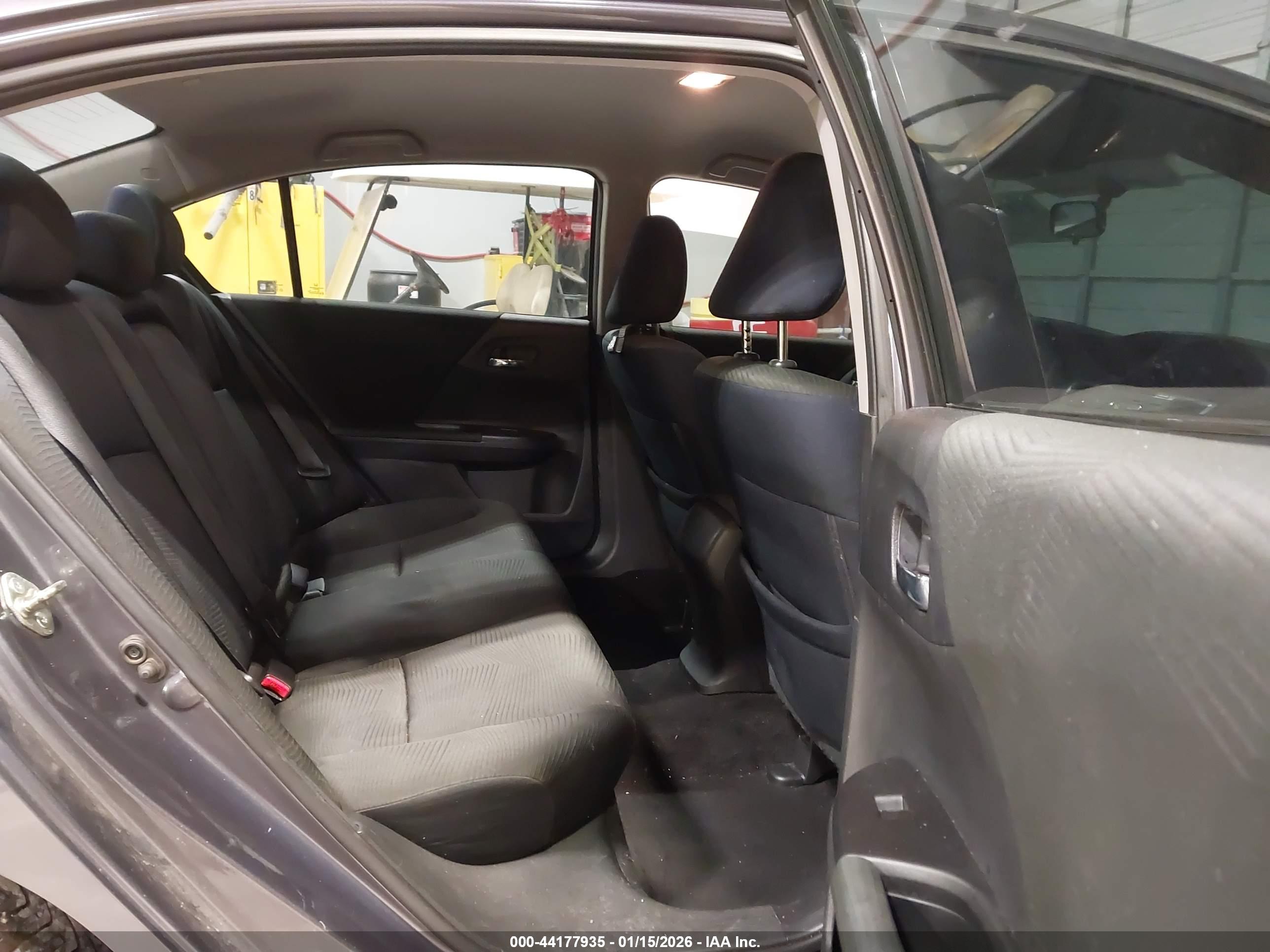 HONDA ACCORD image 8