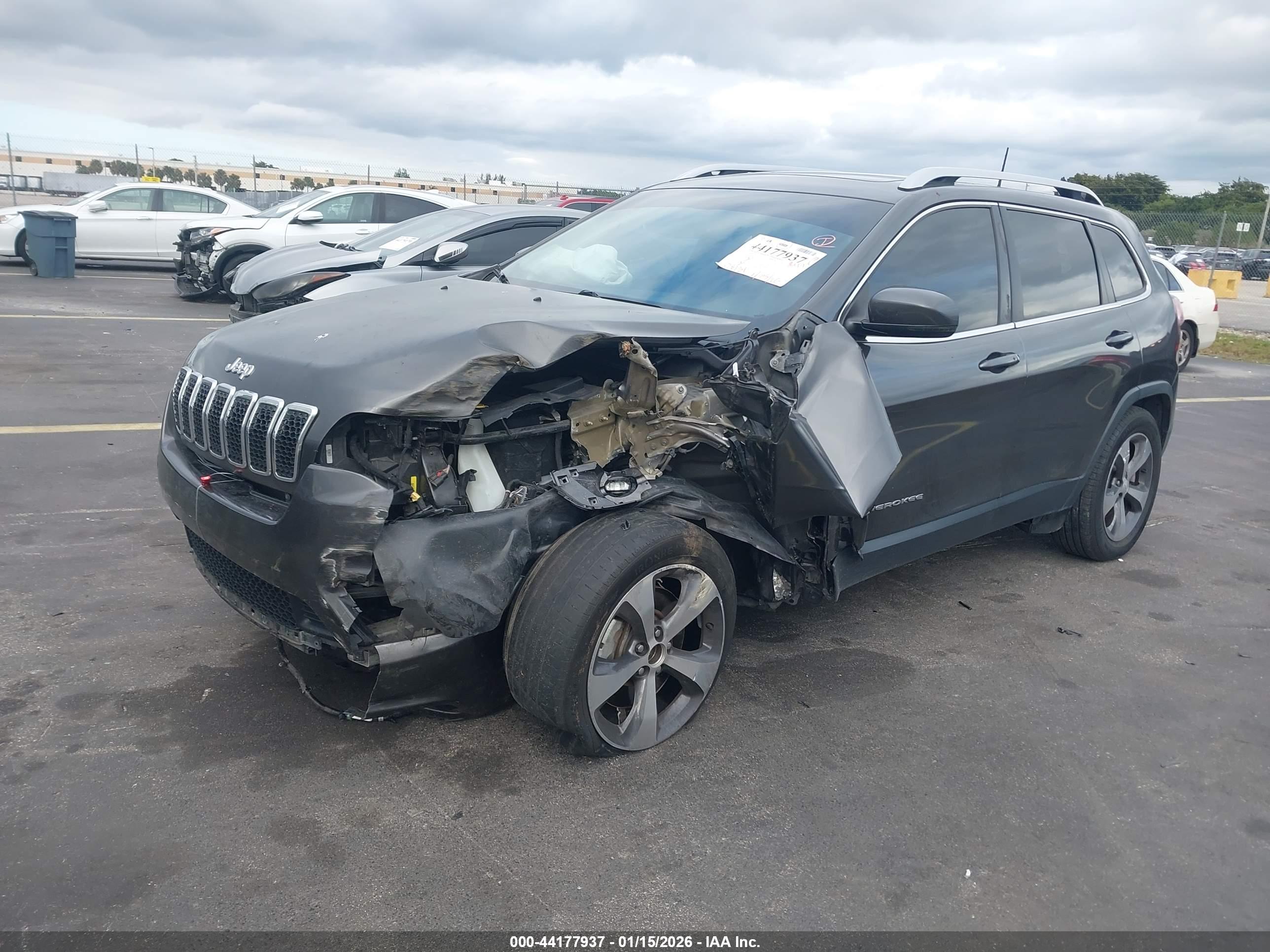 JEEP CHEROKEE image 2