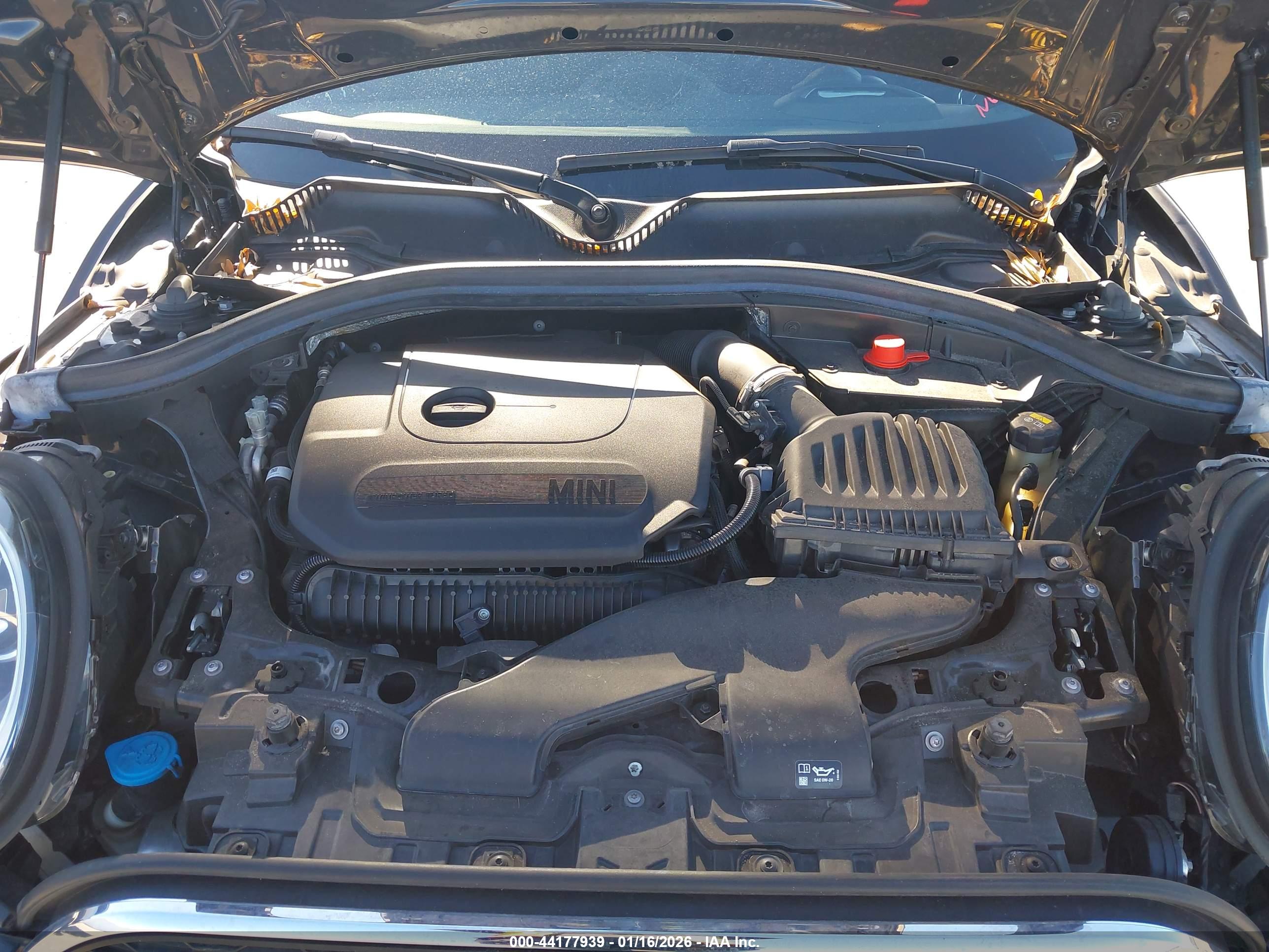 MINI CLUBMAN image 10