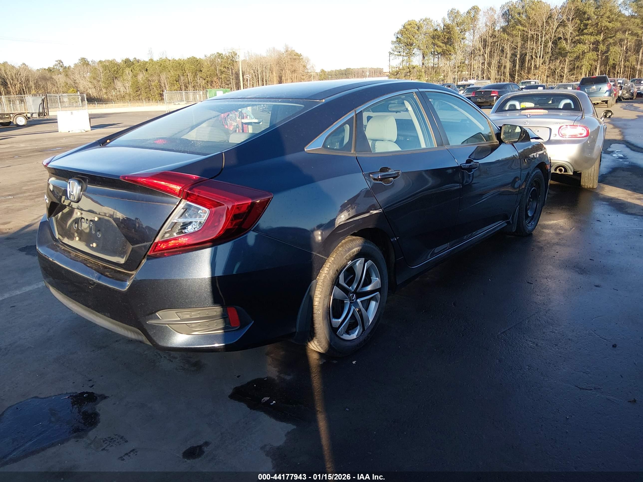 HONDA CIVIC image 4