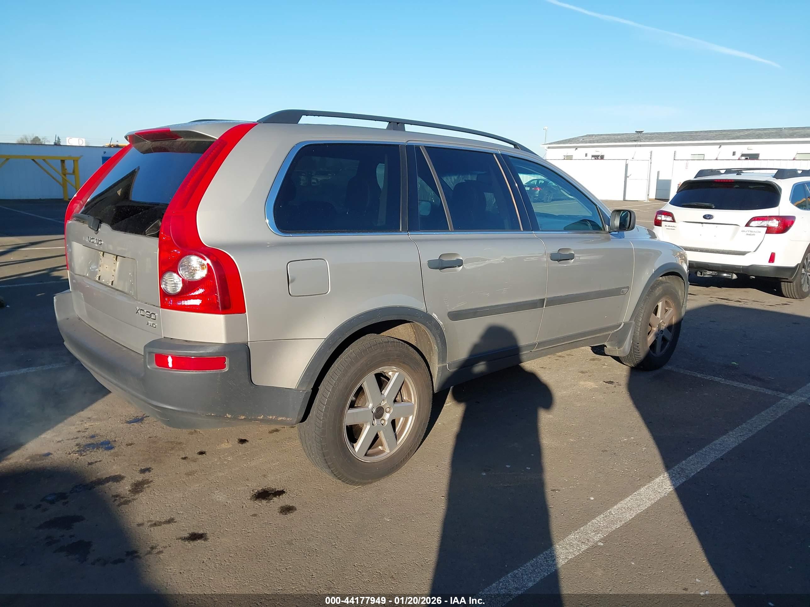 VOLVO XC90 image 4