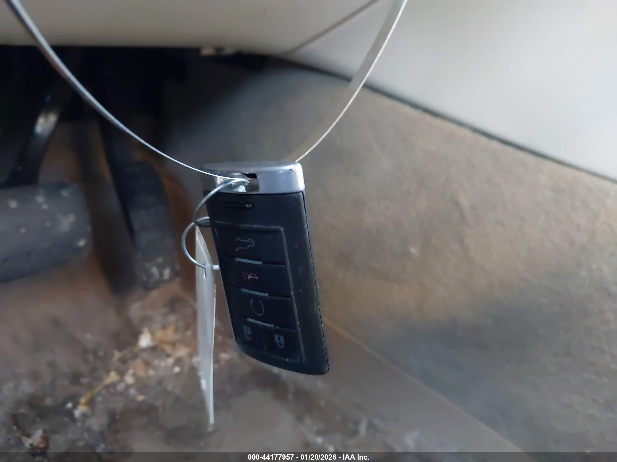 CADILLAC SRX image 11