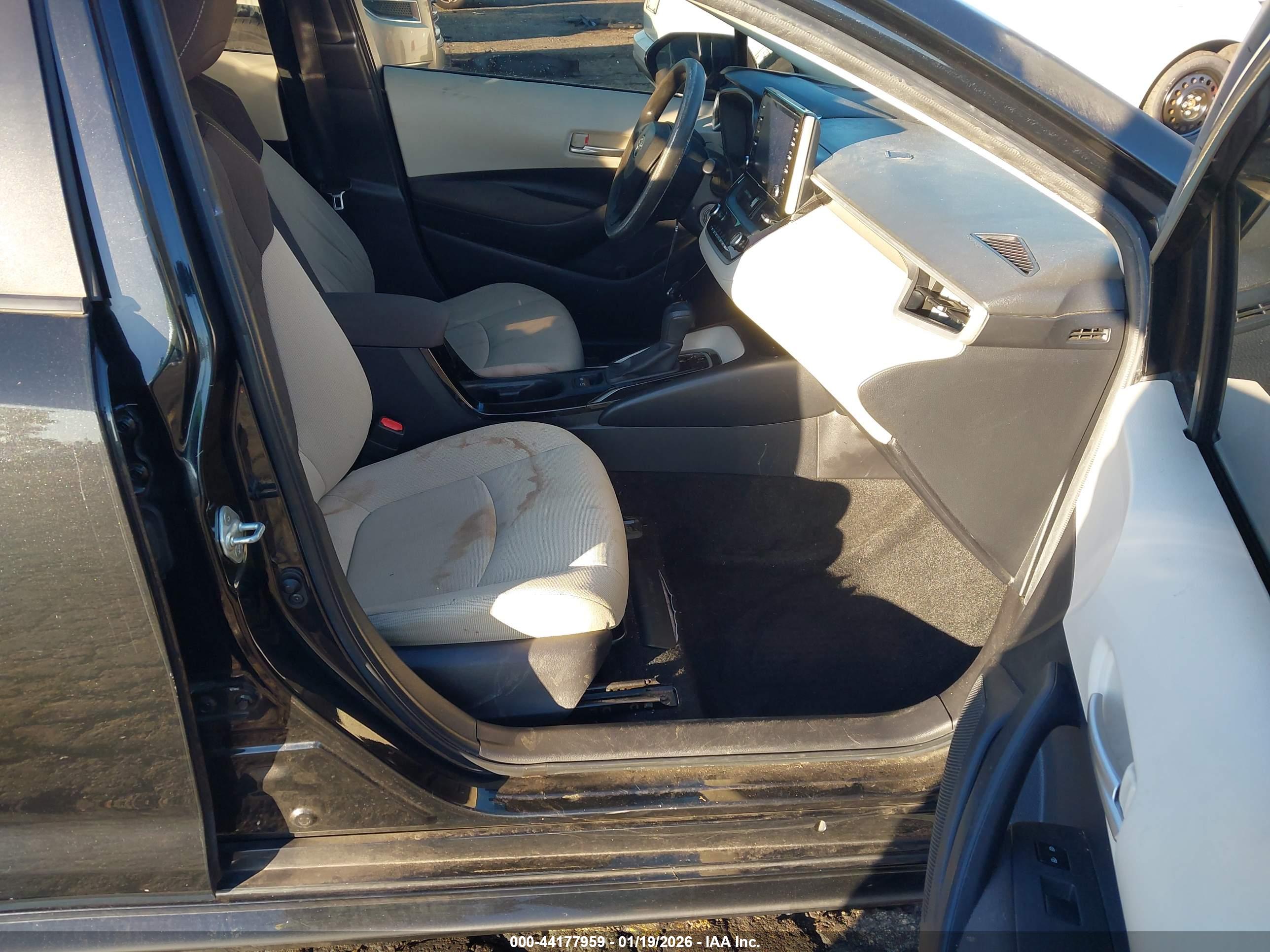TOYOTA COROLLA image 5