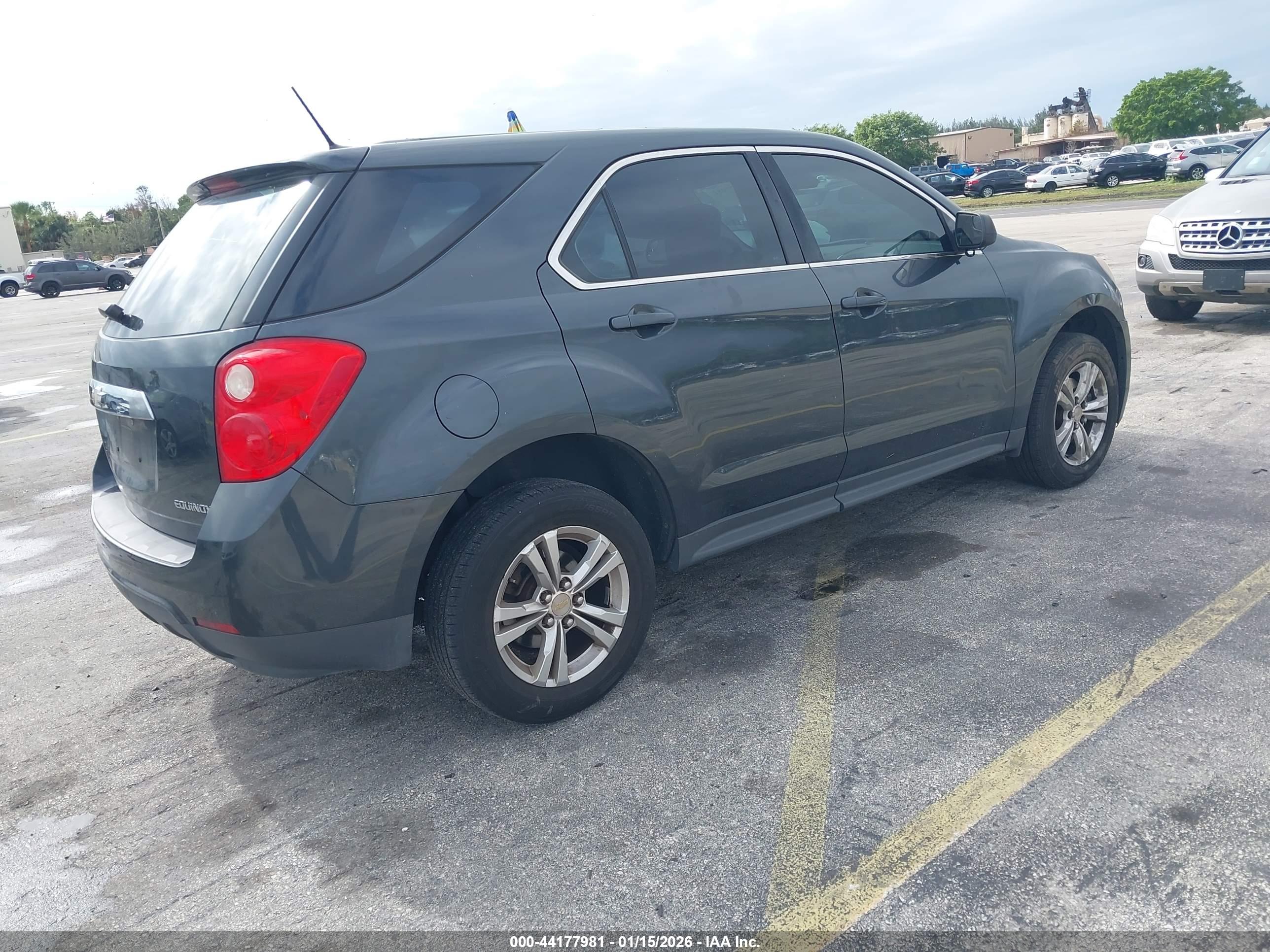 CHEVROLET EQUINOX image 4