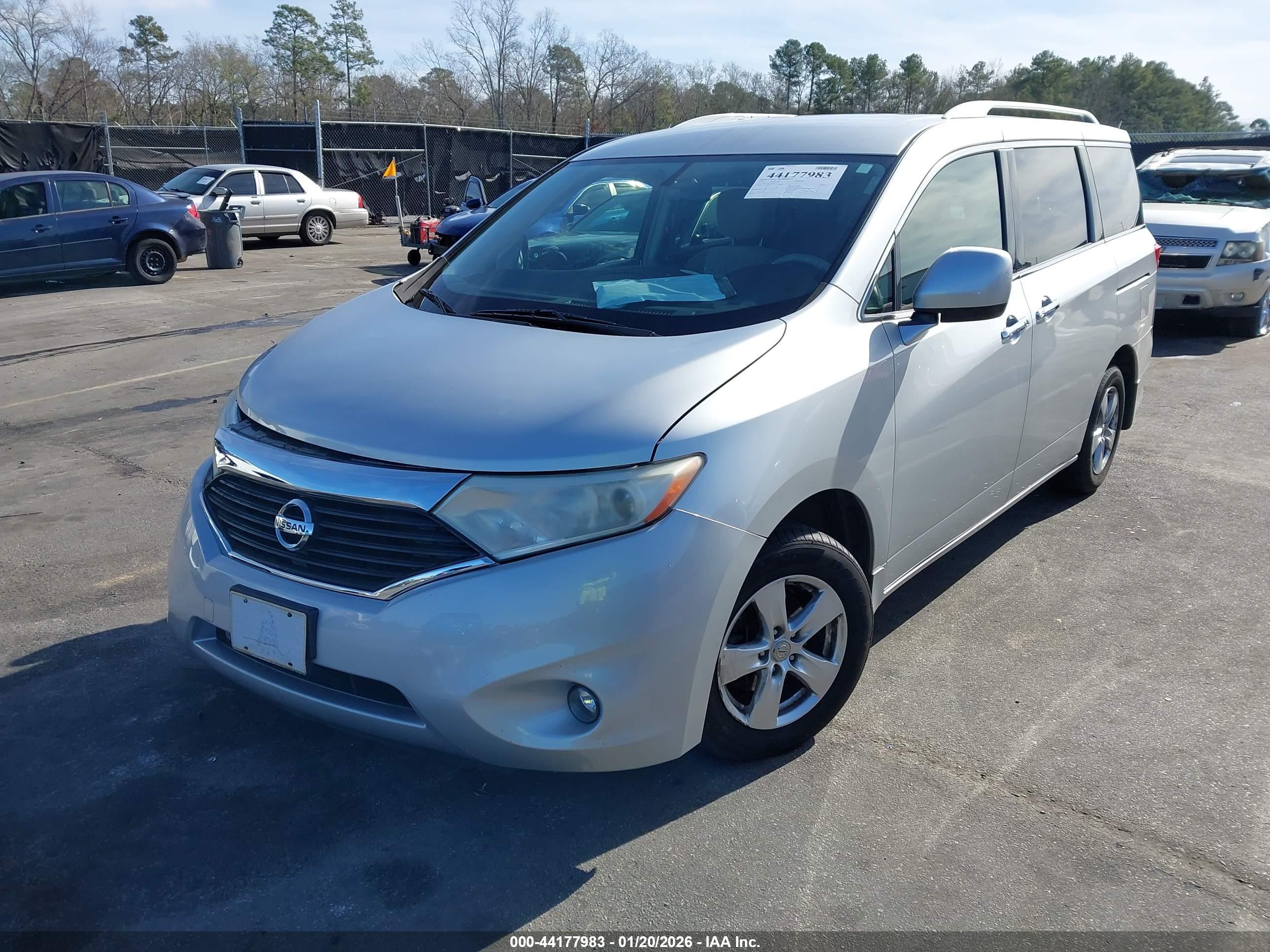 NISSAN QUEST image 2