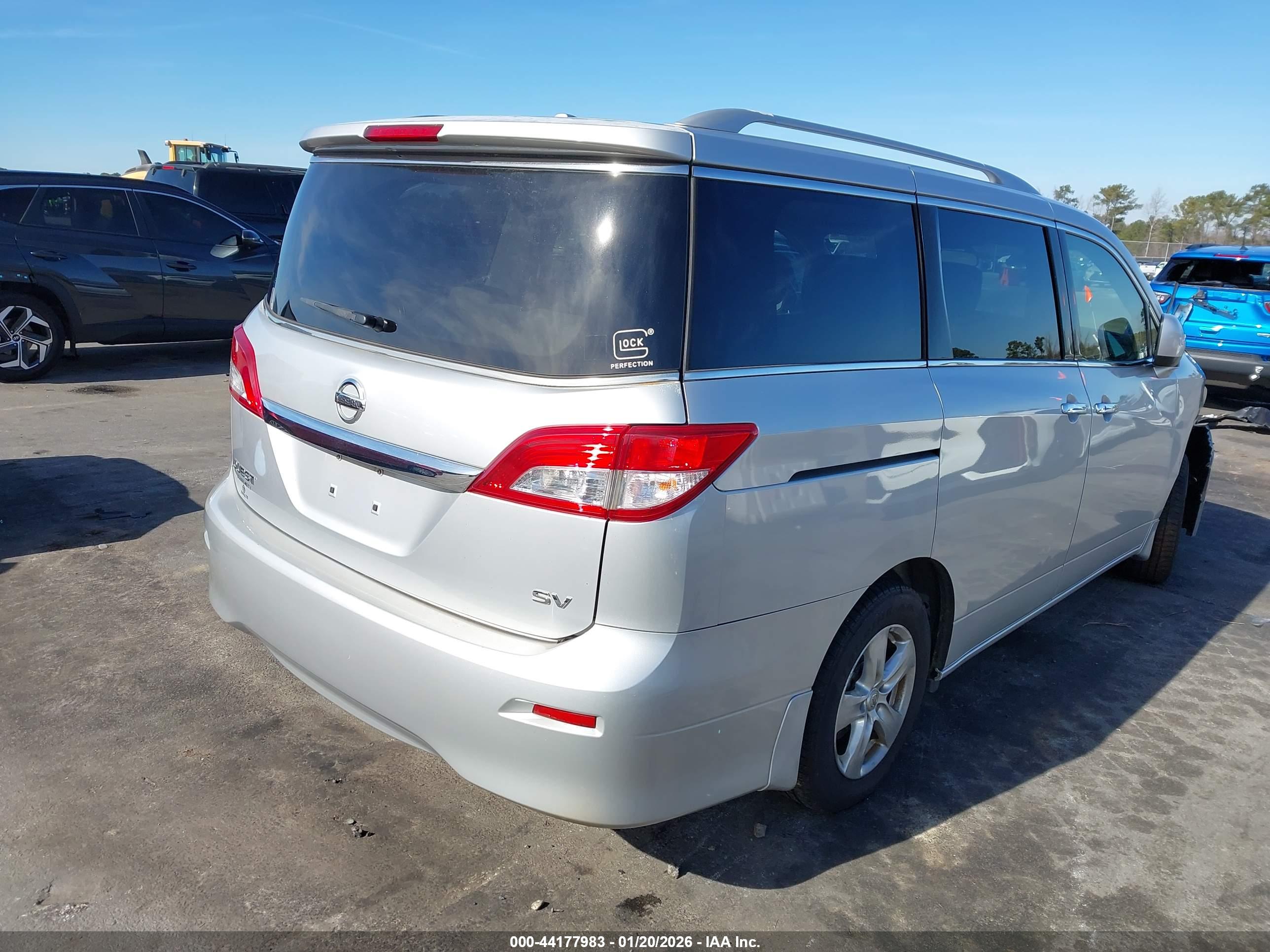 NISSAN QUEST image 4