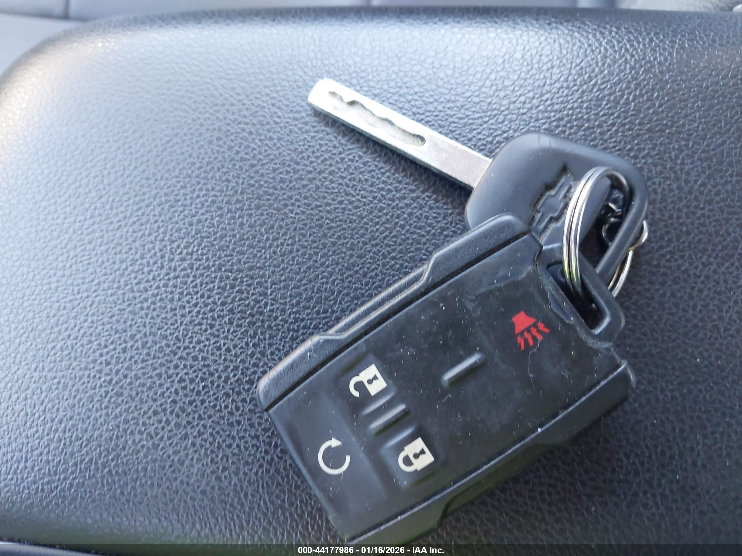 CHEVROLET SILVERADO image 11