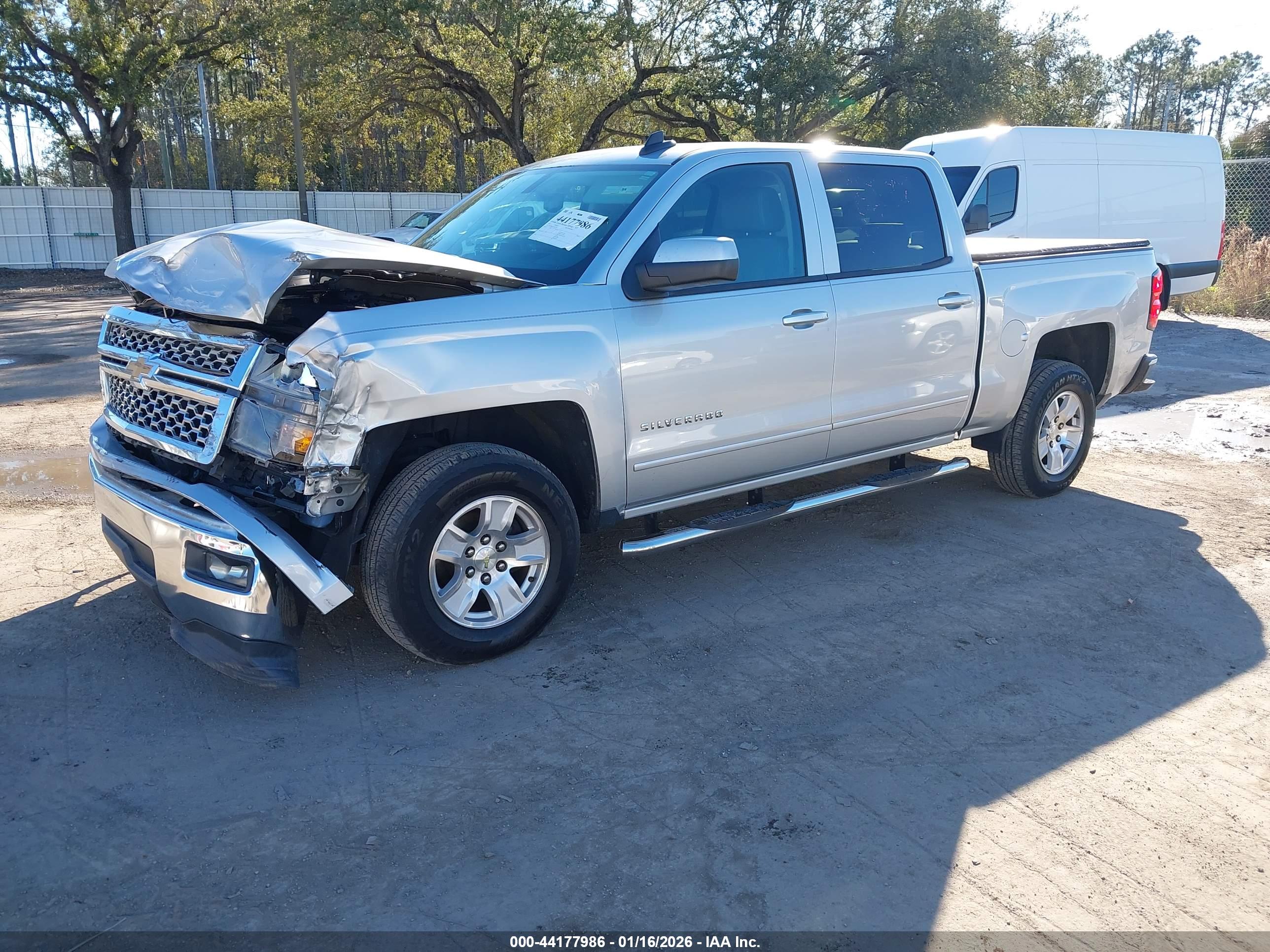 CHEVROLET SILVERADO image 2