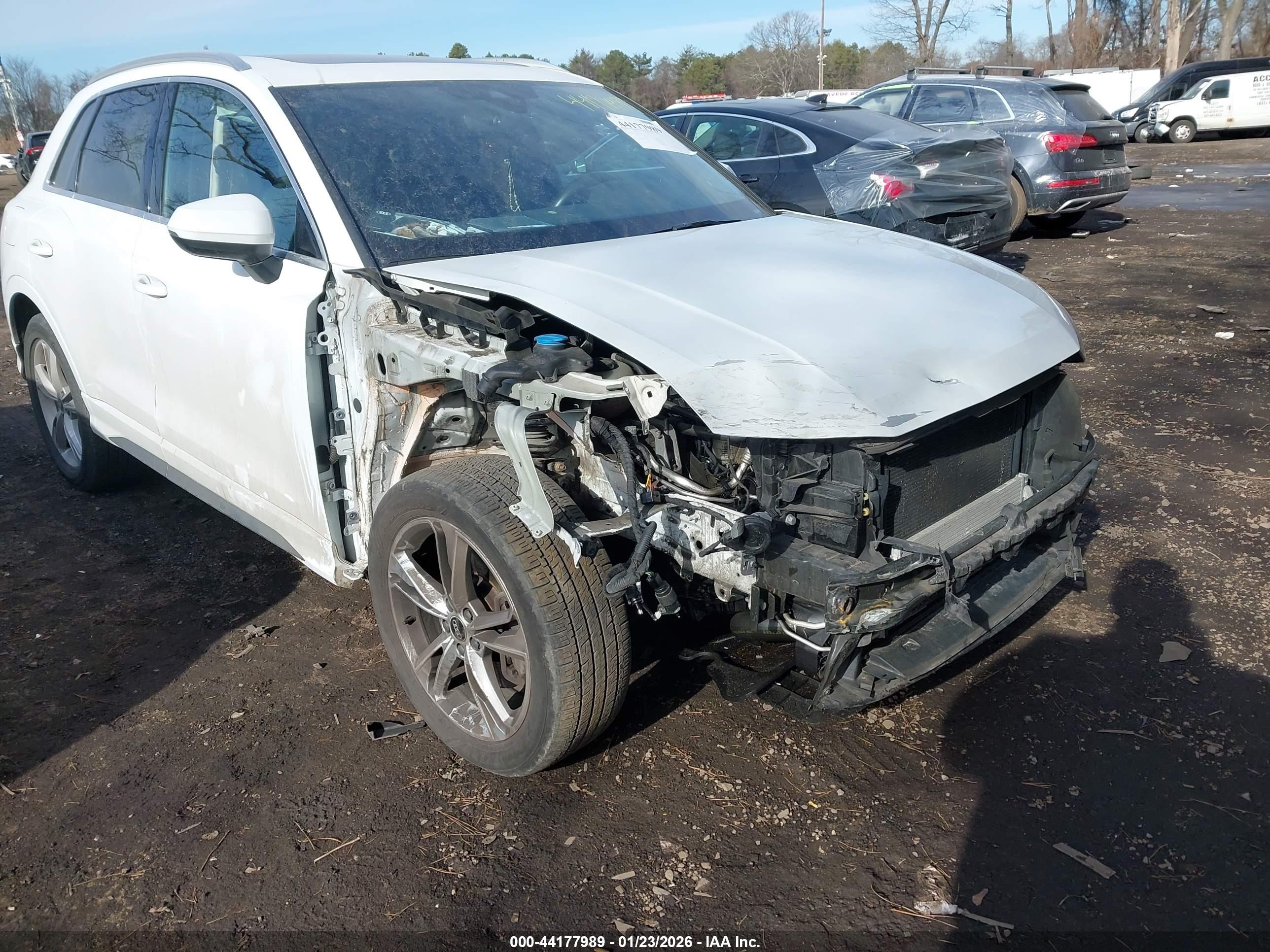 AUDI Q3 image 6