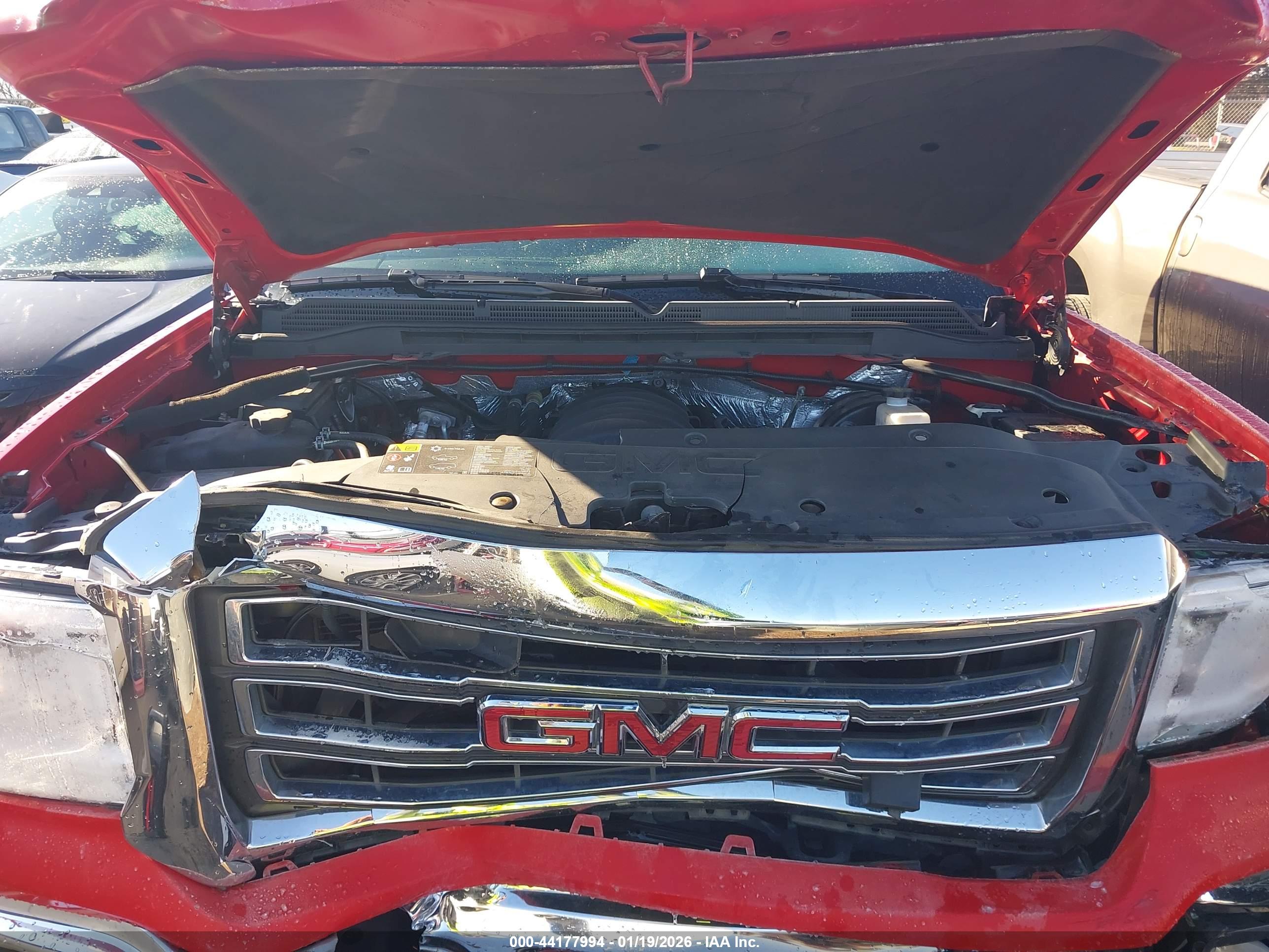 GMC SIERRA image 10