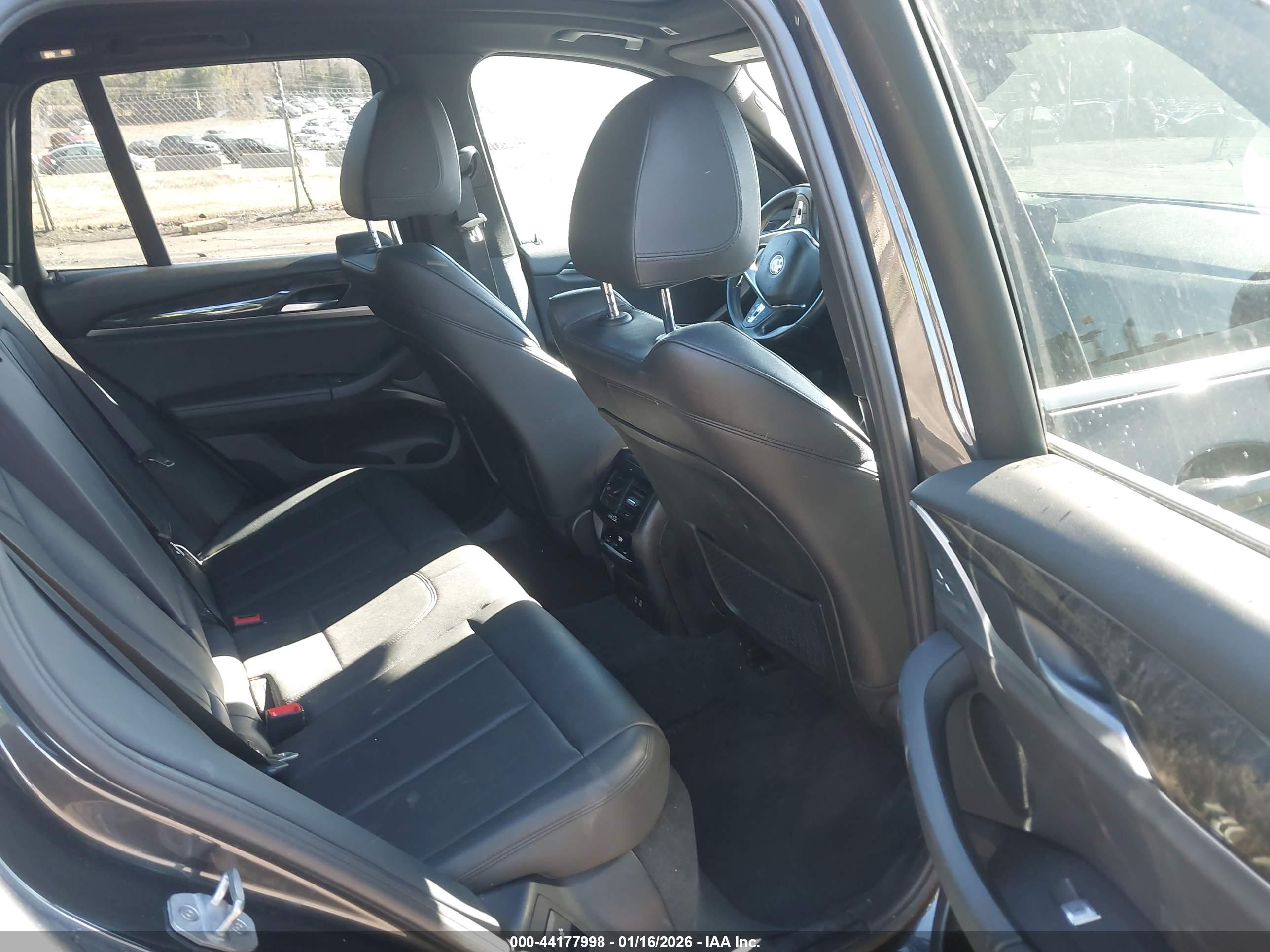 BMW X3 image 8
