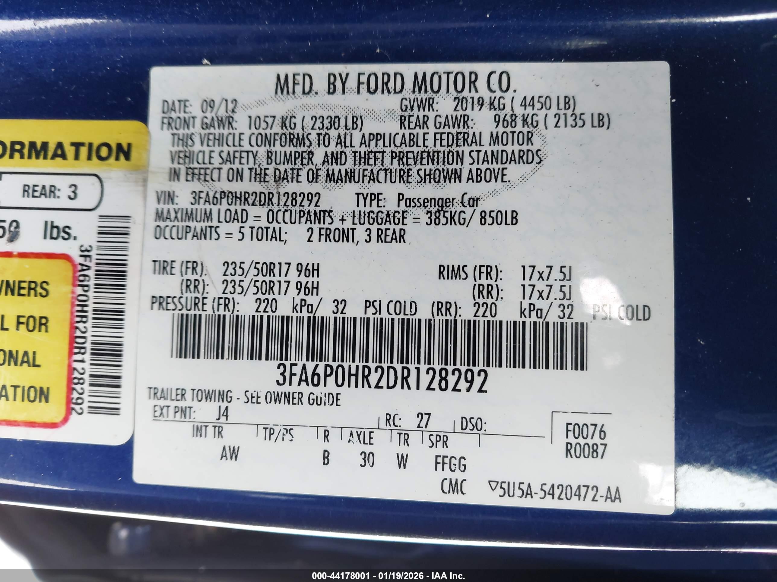 FORD FUSION image 9