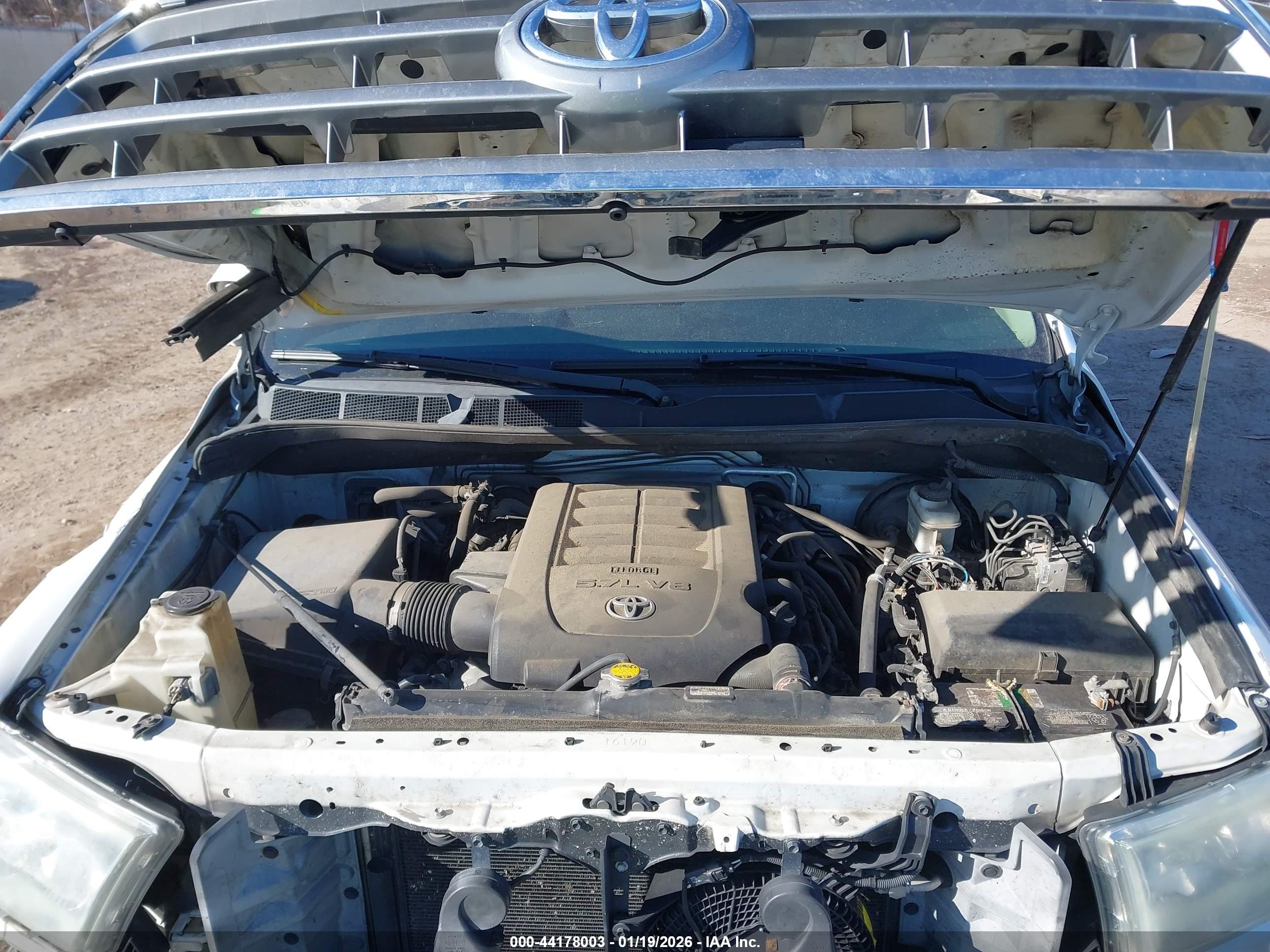 TOYOTA SEQUOIA image 10