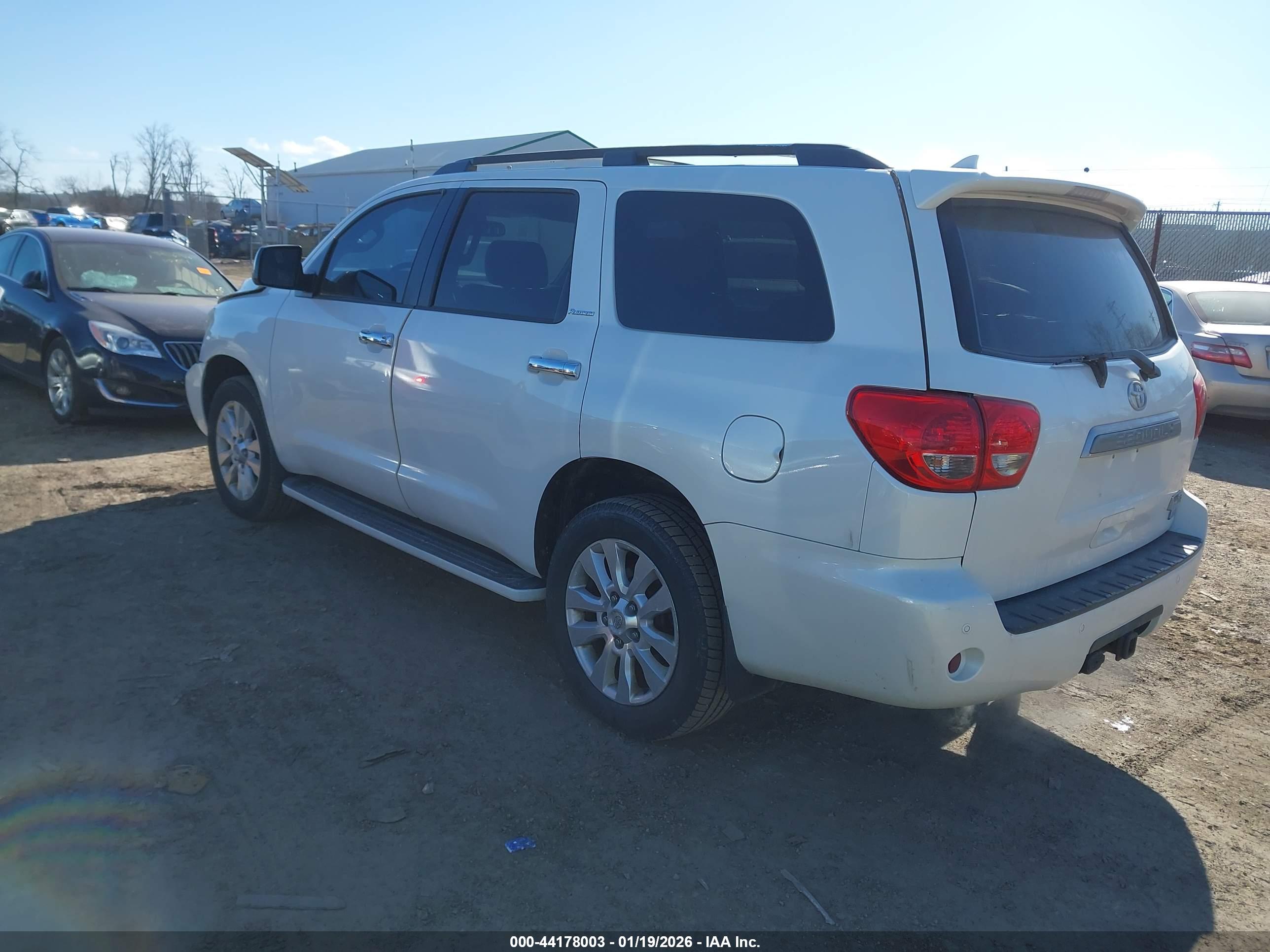 TOYOTA SEQUOIA image 3