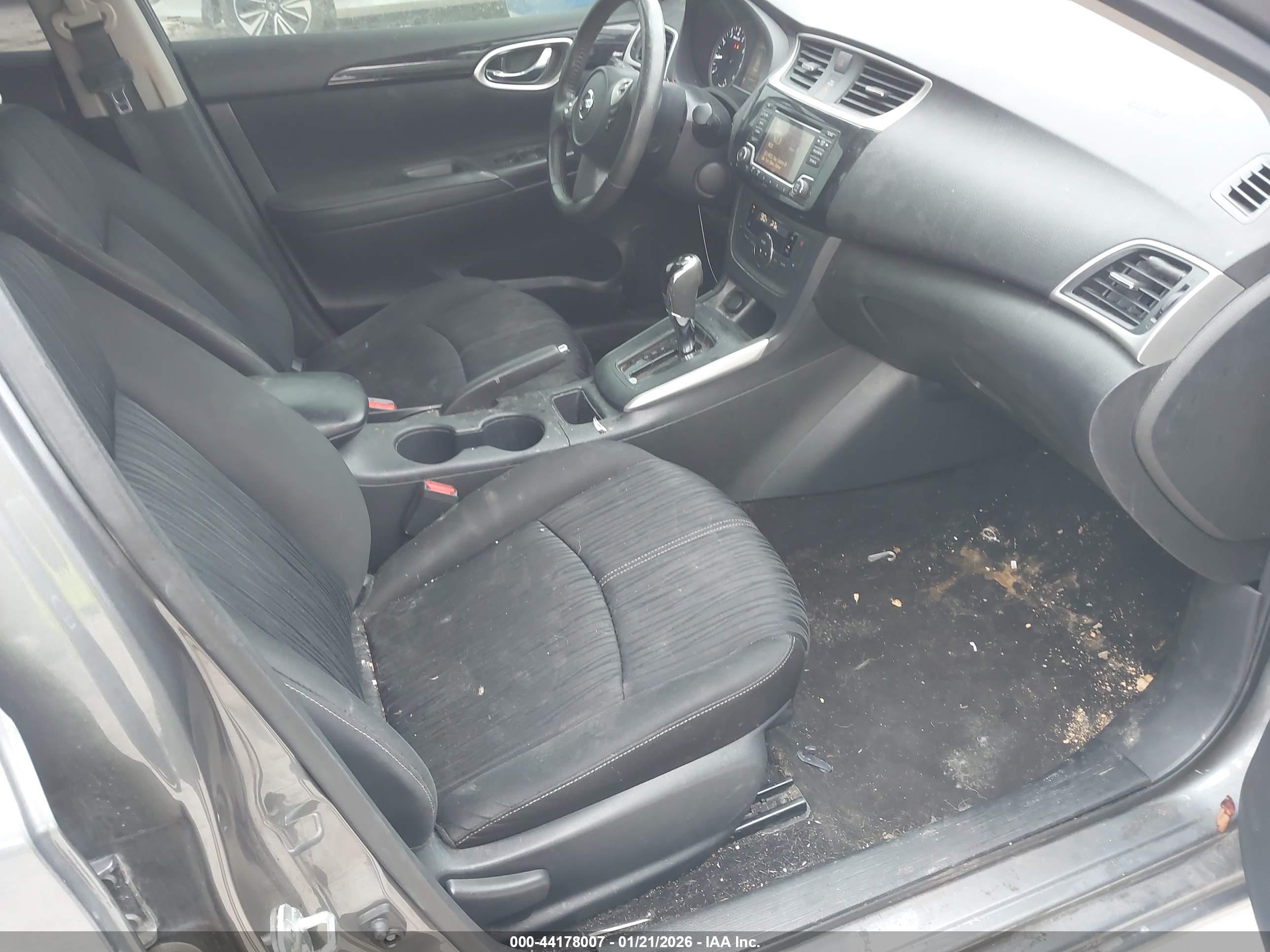 NISSAN SENTRA image 5